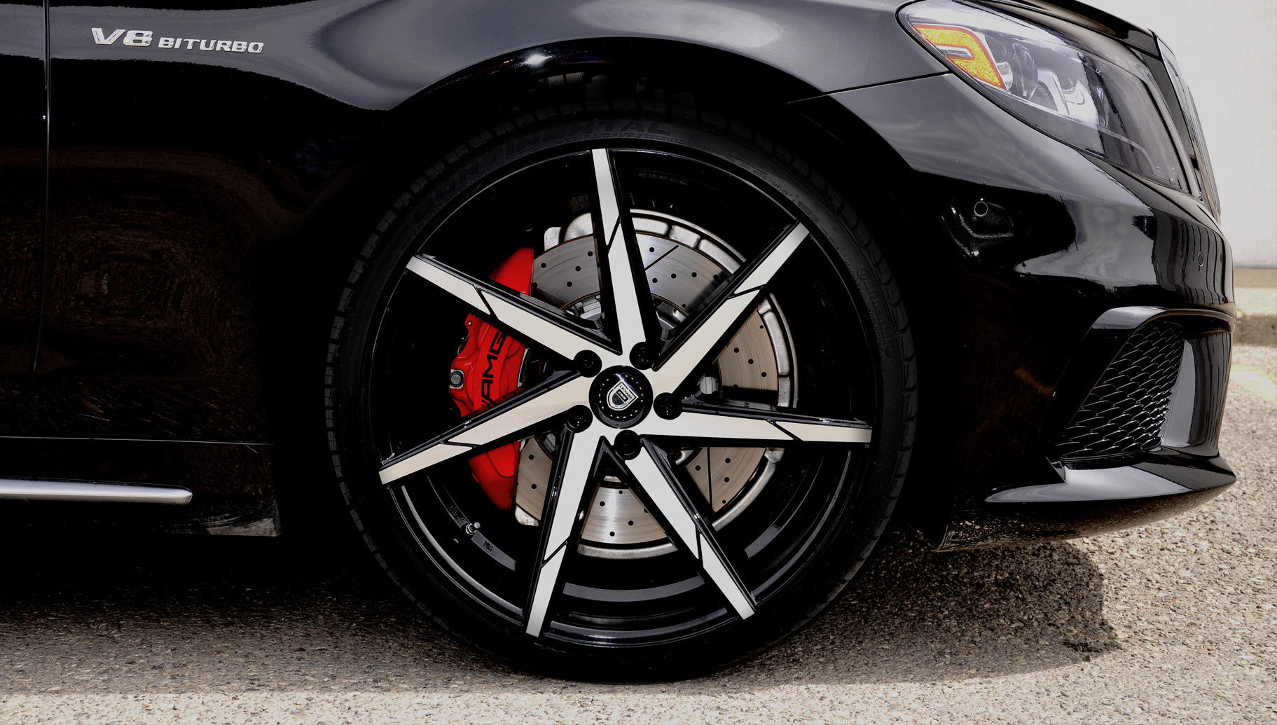 CSS Series Lexani Wheels with Red Calipers on Mercedes S-Class - Photo by Lexani