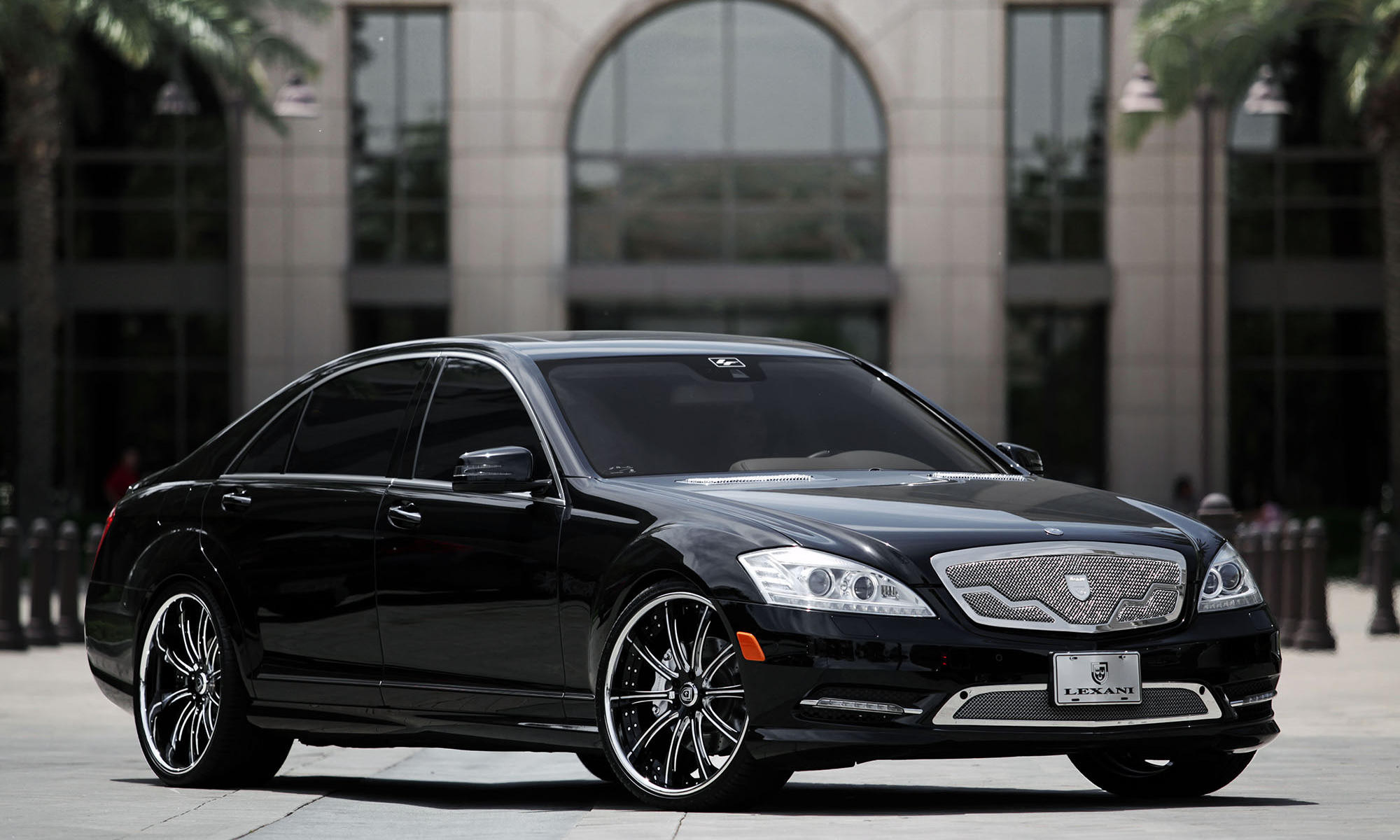 22 Inch Lexani Forged Wheels on Mercedes S-Class - Photo by Lexani