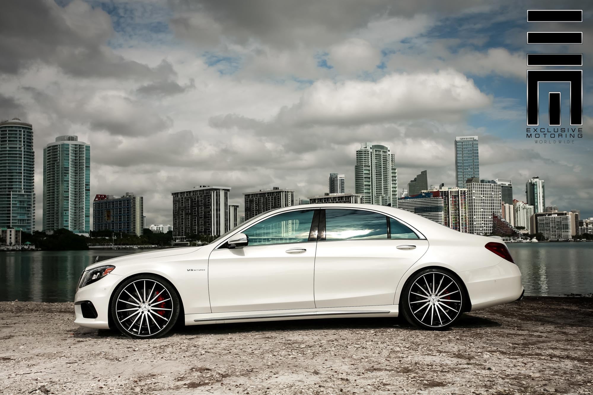 Chrome VFS Vossen Rims with Red Brakes on Mercedes S Class - Photo by Vossen