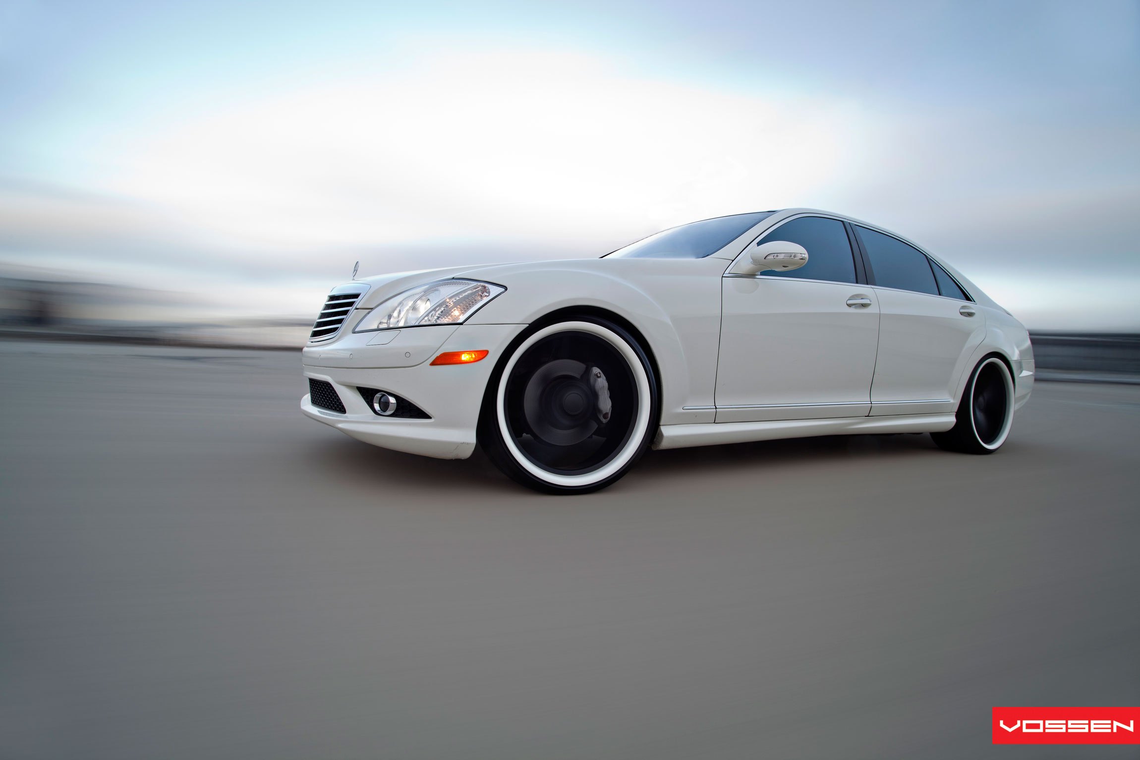 Mb world. Vossen w221 cv3. 221 Мерседес воссаны. W221 Vossen r19. Vossen cv3 221.