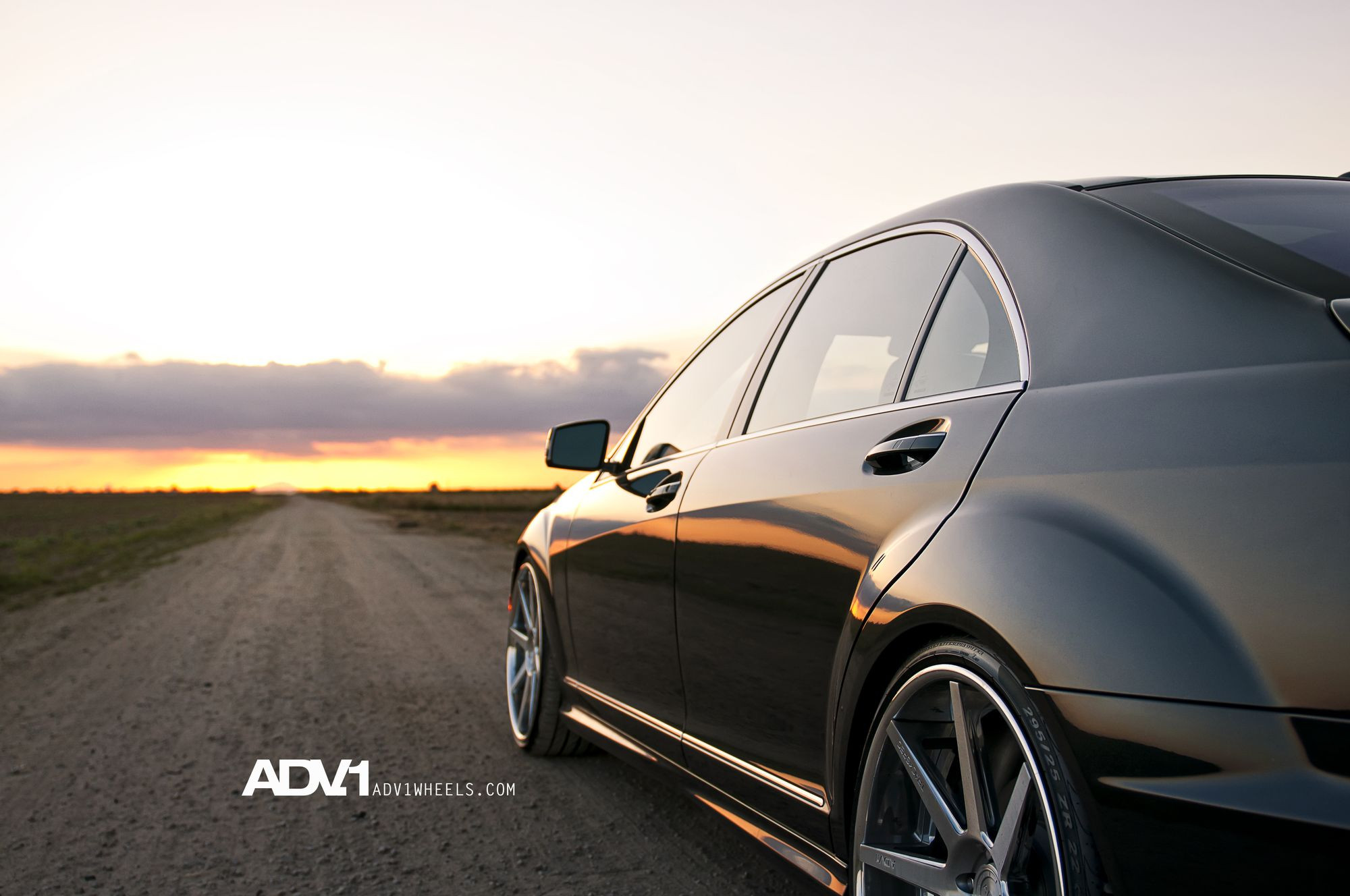 Mercedes S-Class Posing on the Sunset - Photo by ADV.1