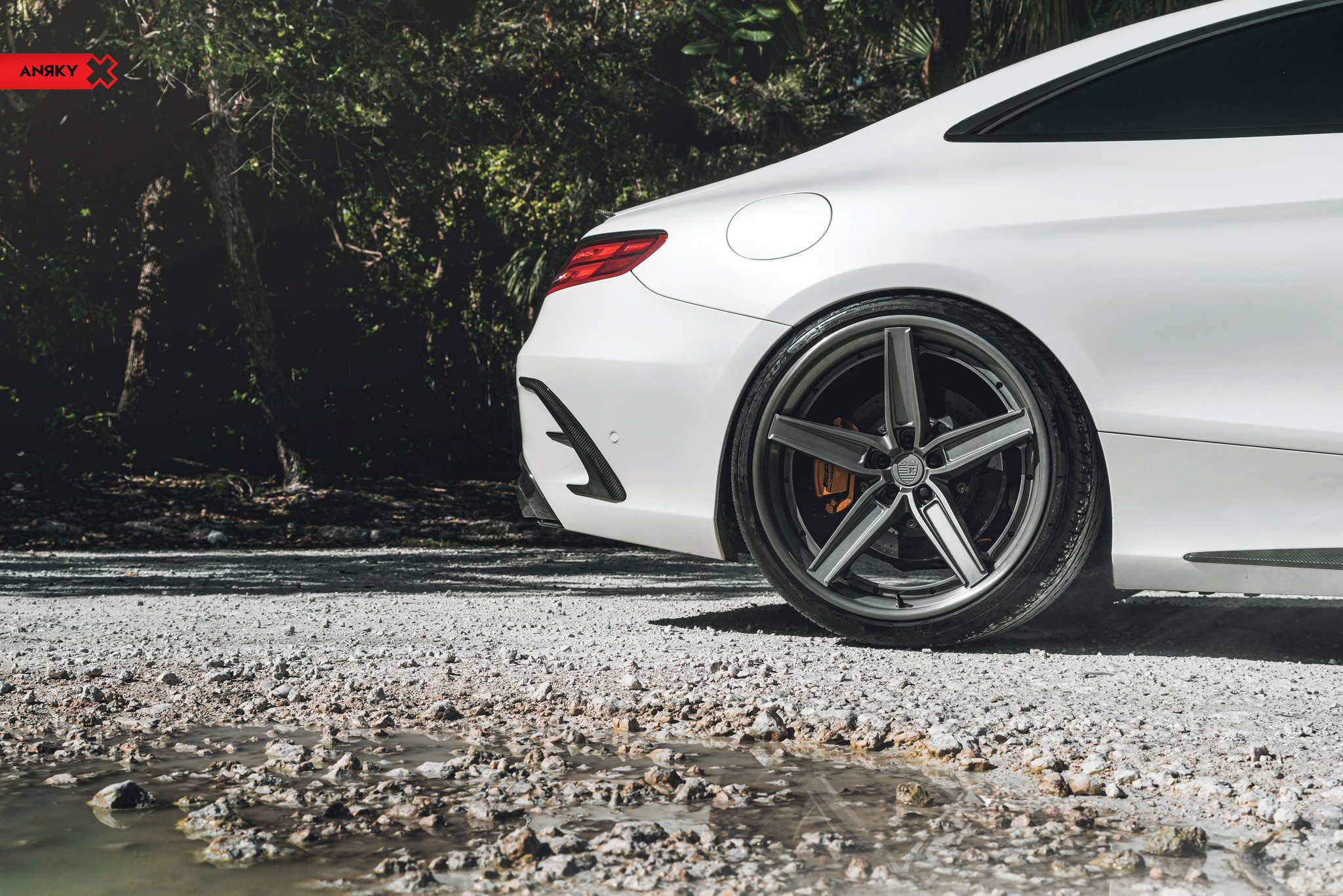 Blacked Out Billet Grille on Mercedes S Class - Photo by Forgiato