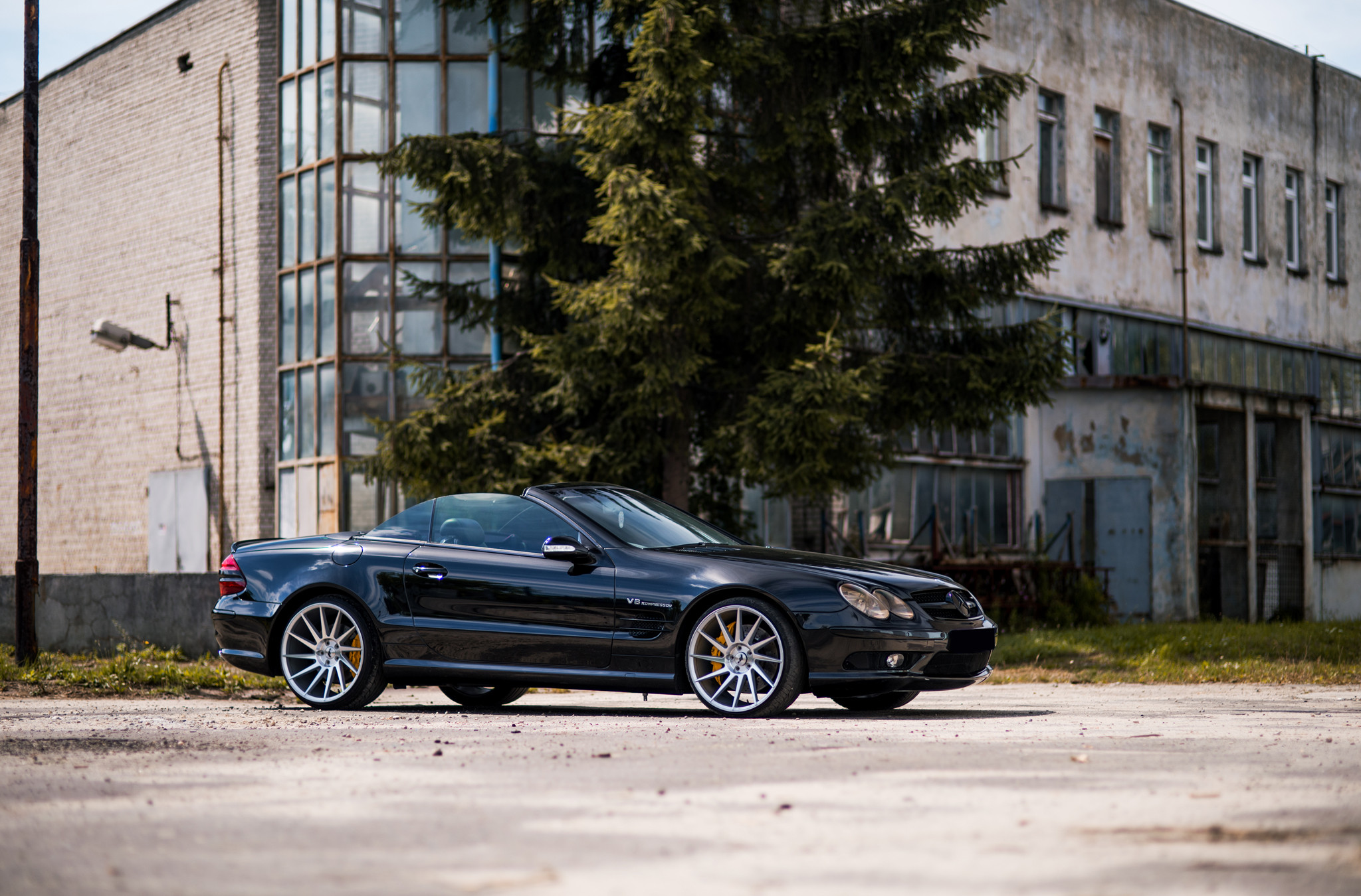 Black Convertible Mercedes SL Class with Silver JR Rims - Photo by JR Wheels