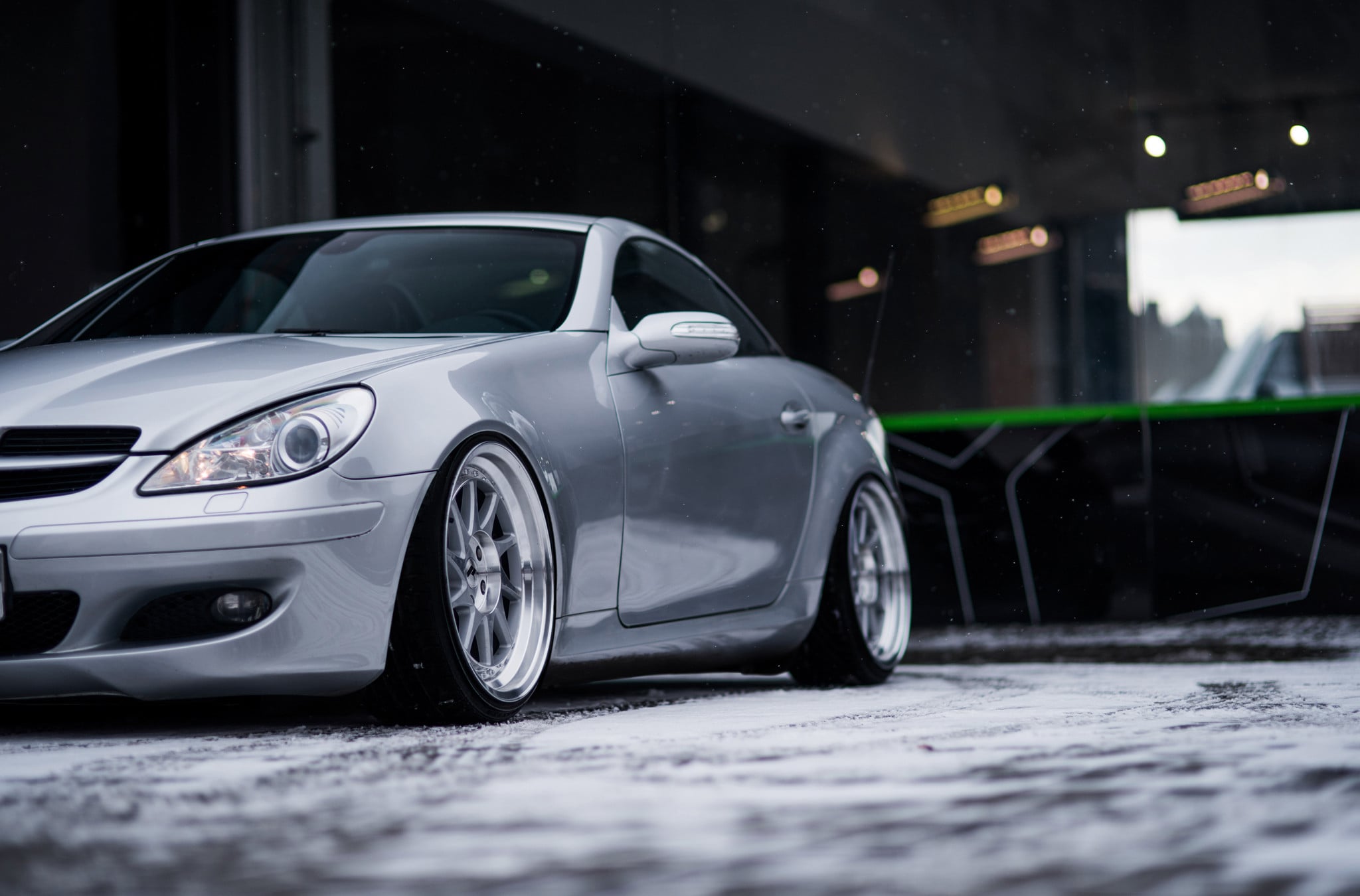 Aftermarket Projector Headlights on Silver Mercedes SLK Class - Photo by JR Wheels