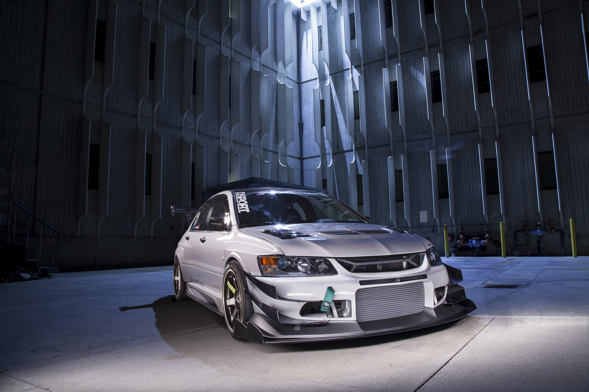 Custom Body Kit on White Mitsubishi Evolution - Photo by Manuel Veron
