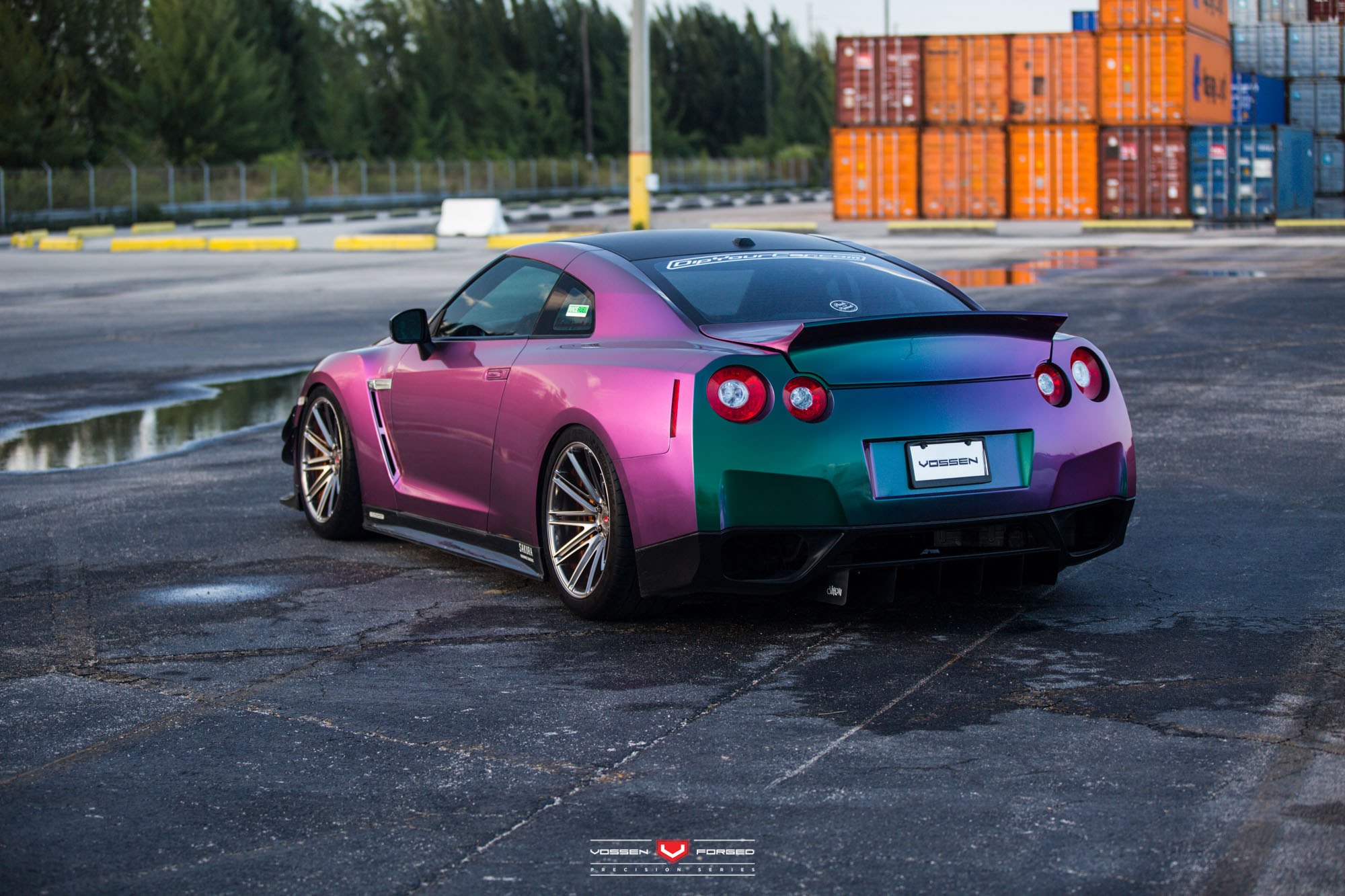 Nissan GTR r35 Purple