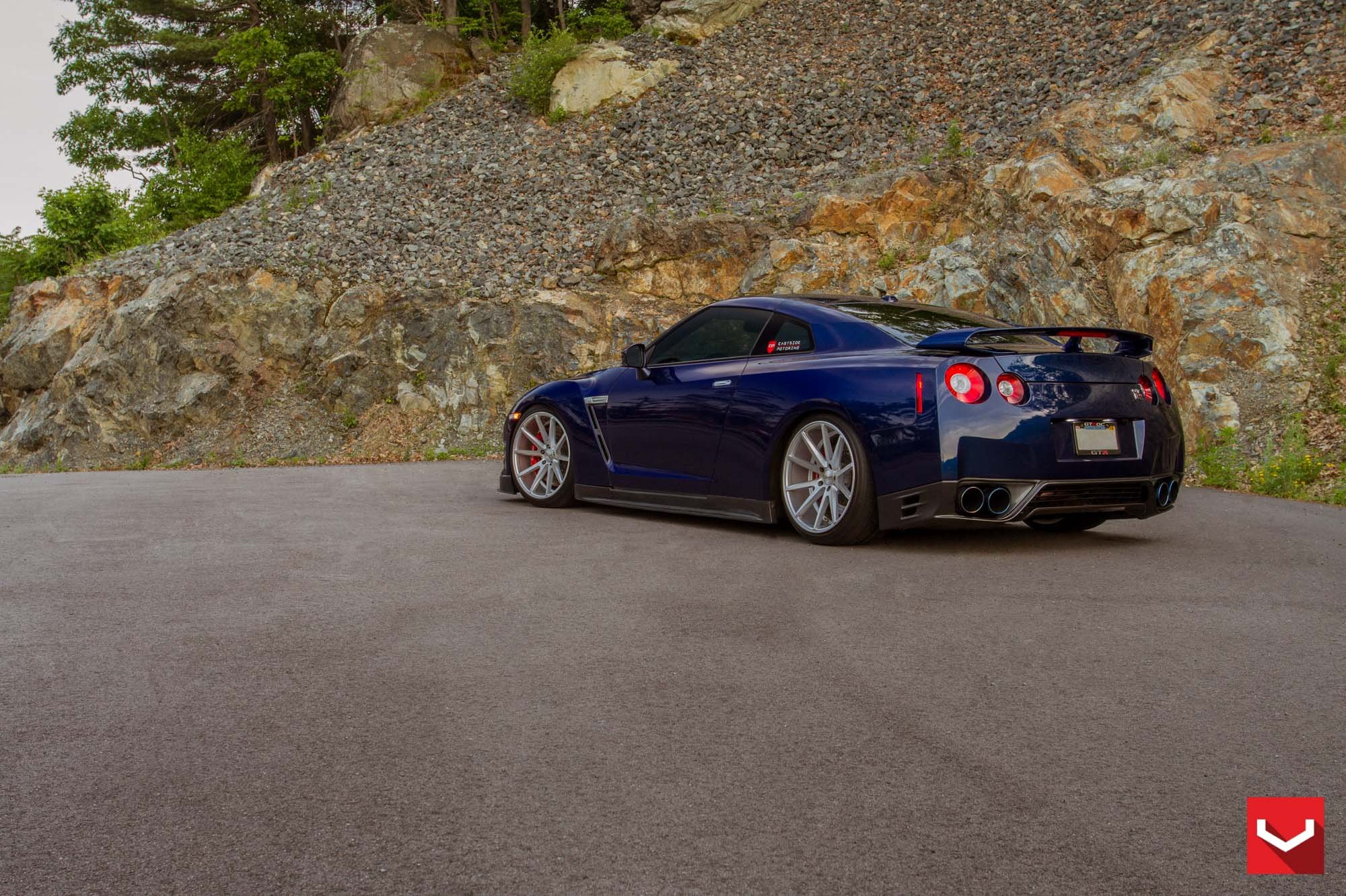 Nissan GTR хром