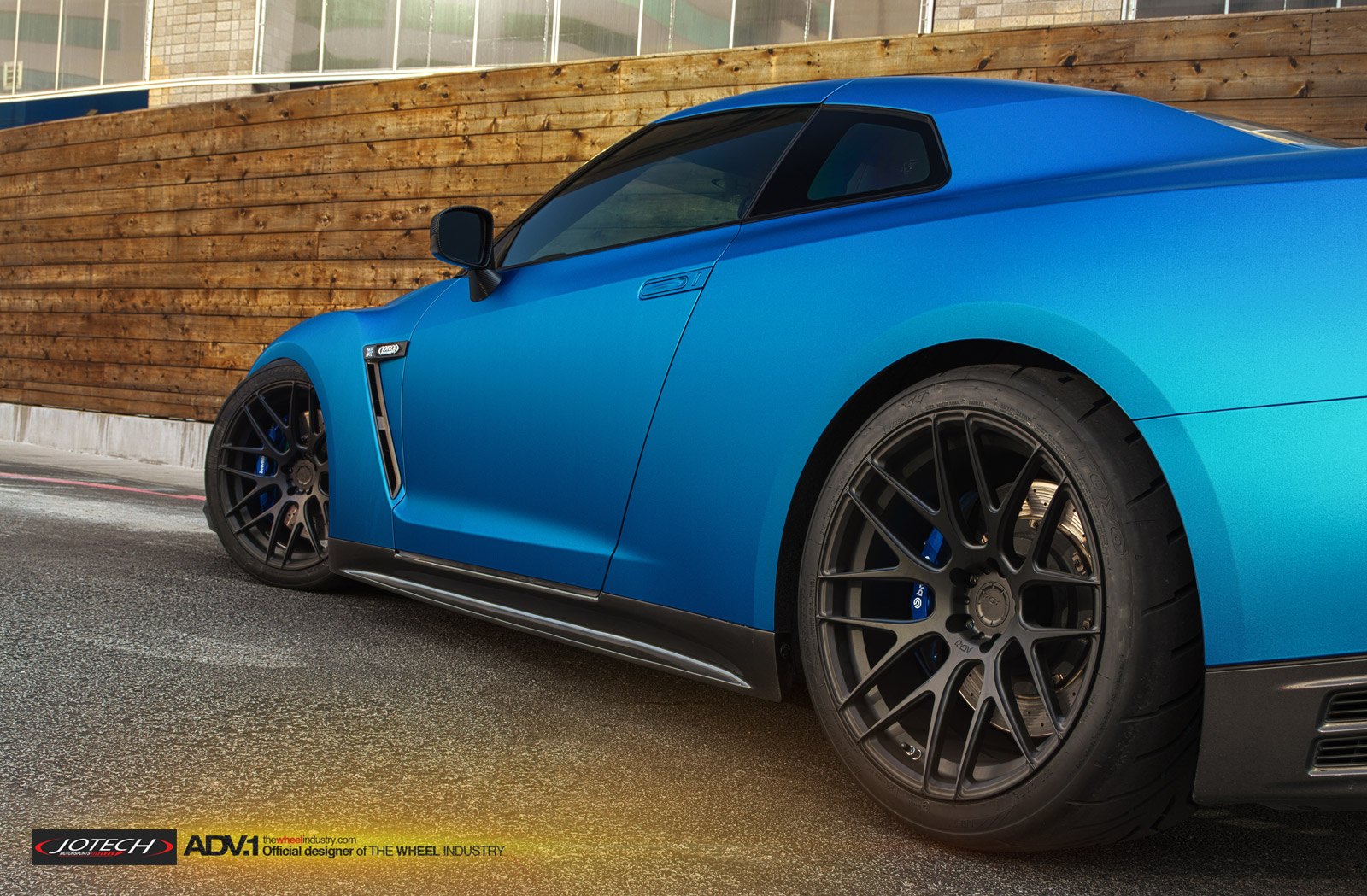 Сочетание цветов машины. Машина GTR r35 матовая синяя. Audi rs5 Blue диски. Диски Ниссан ГТР. Диски Nissan GTR r35.