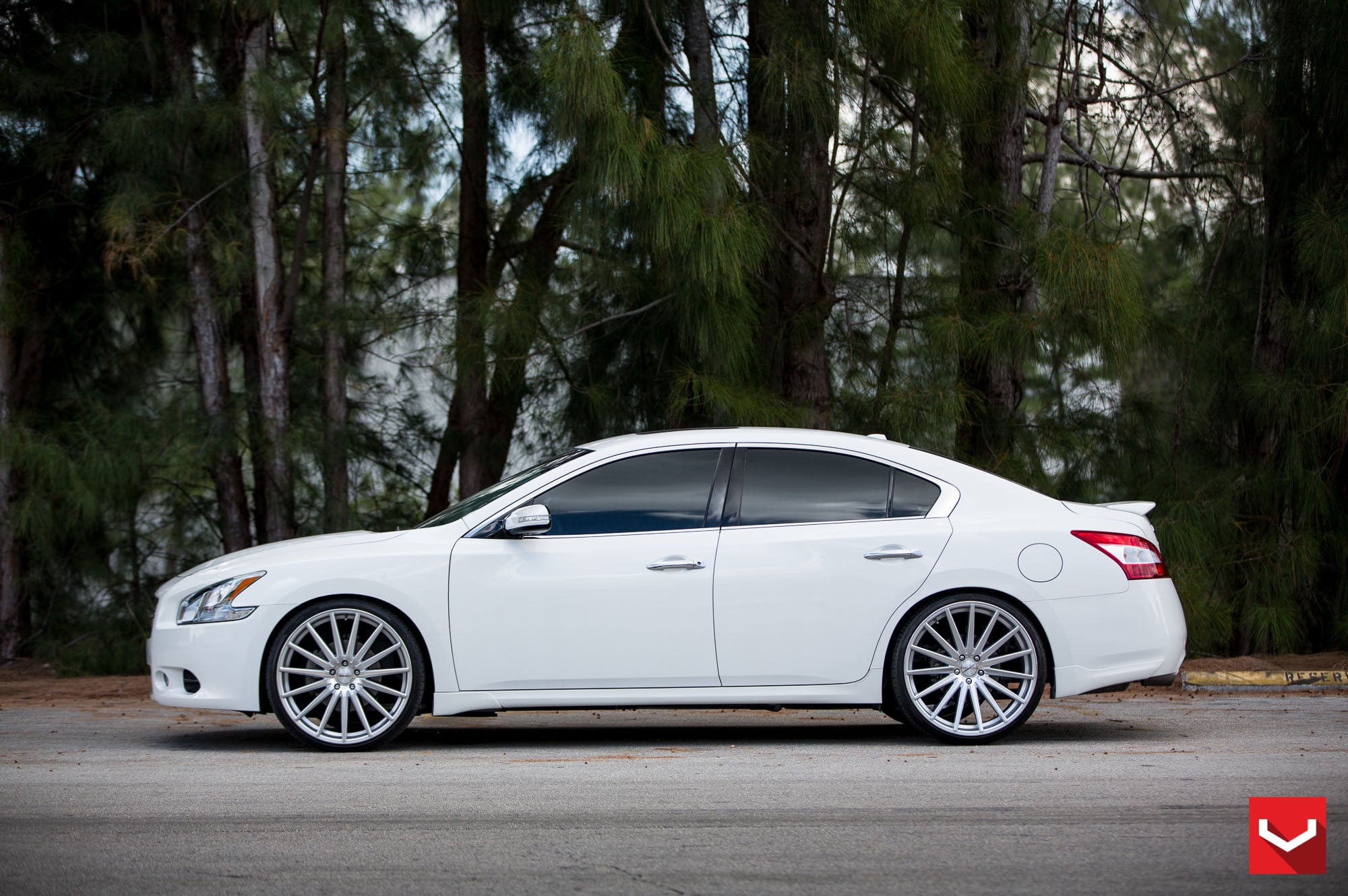 Rear Lip Spoiler on White Nissan Maxima - Photo by Vossen