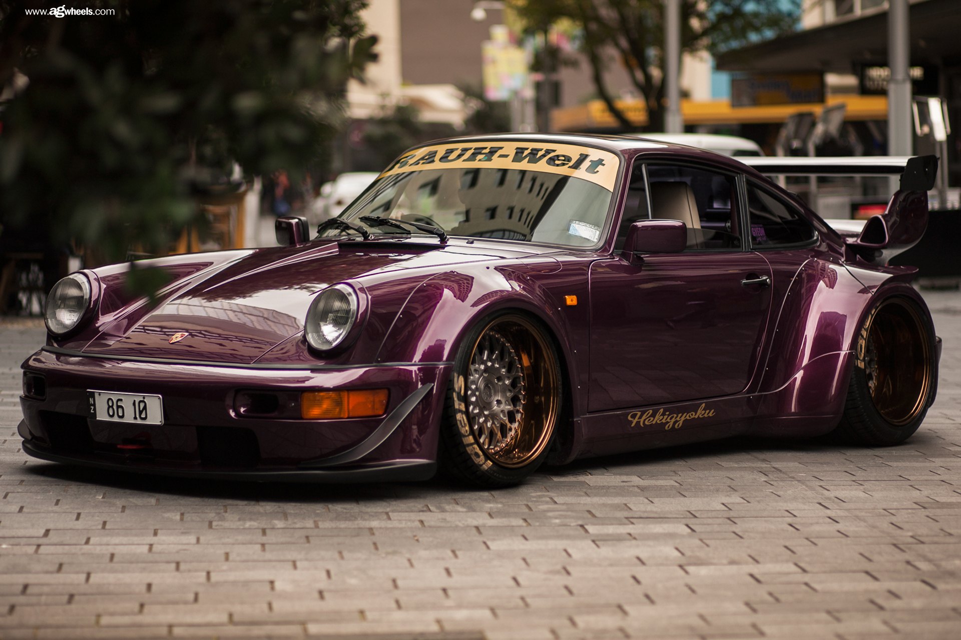 Porsche rwb. Porsche 911 RWB. Порше 964 RWB. Porsche 911 Carrera RWB. Порше 911 RWB wide.