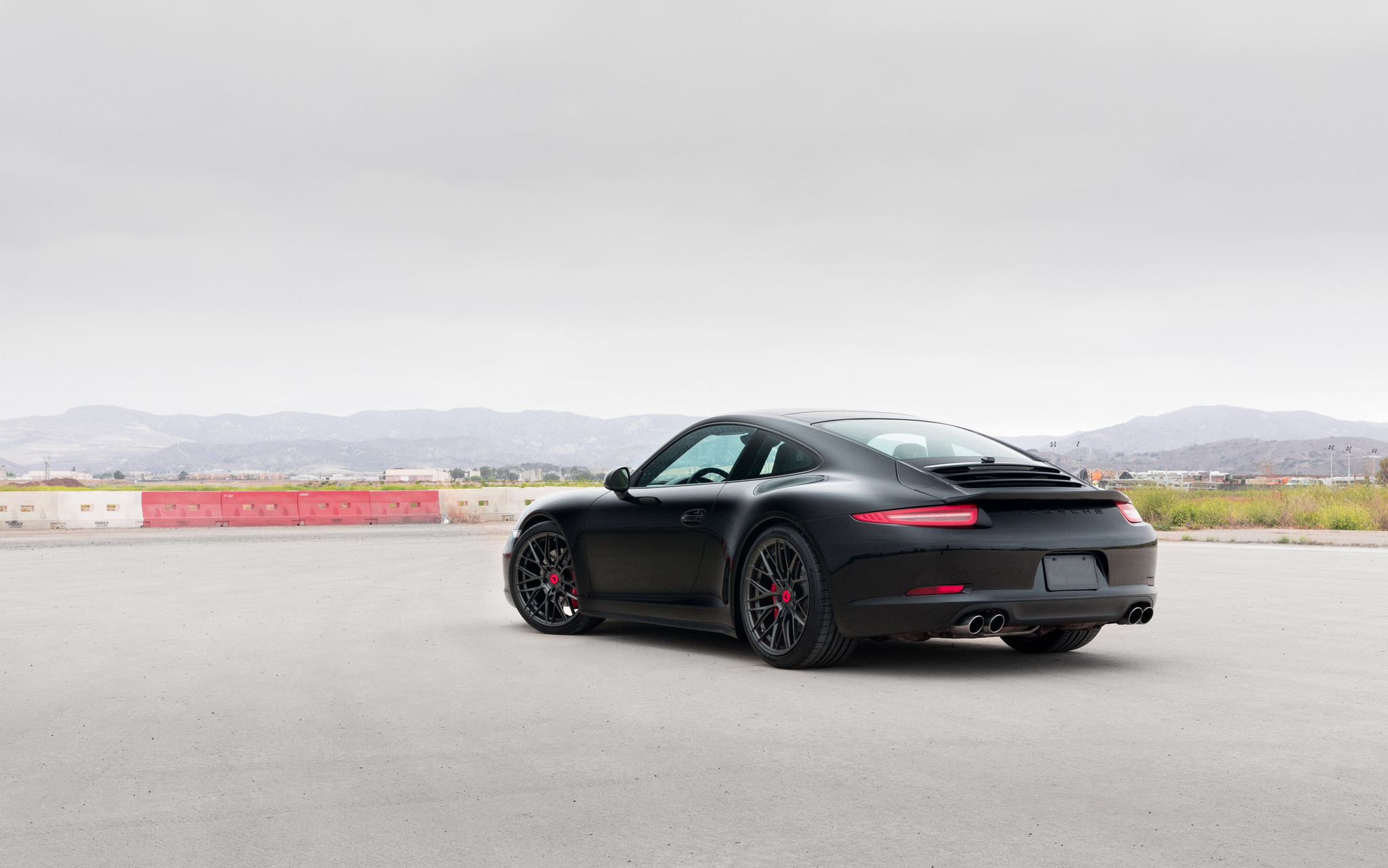 Window Louvers on Black Porsche 911 - Photo by vorsteiner
