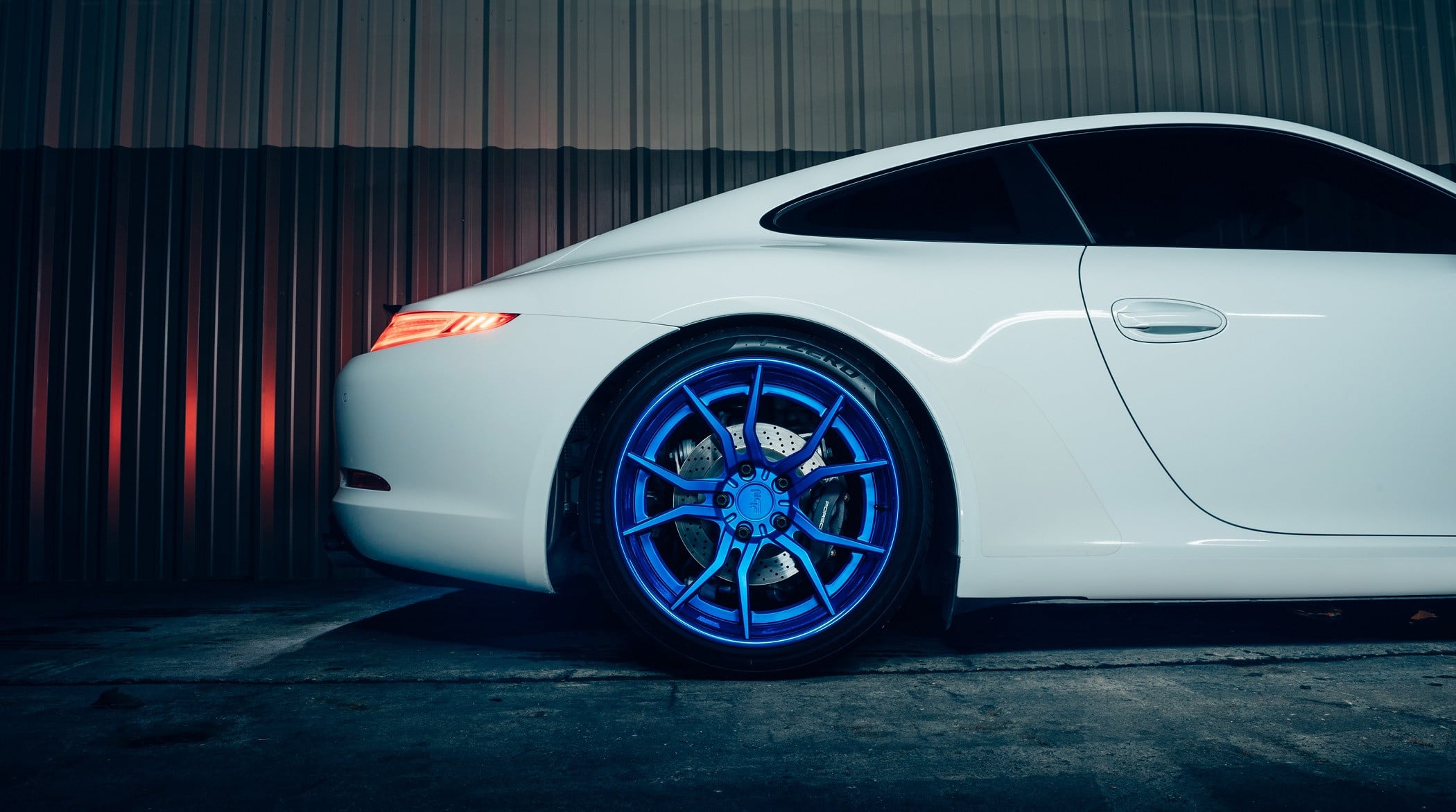 Red LED Taillights on White Porsche 911 - Photo by Niche