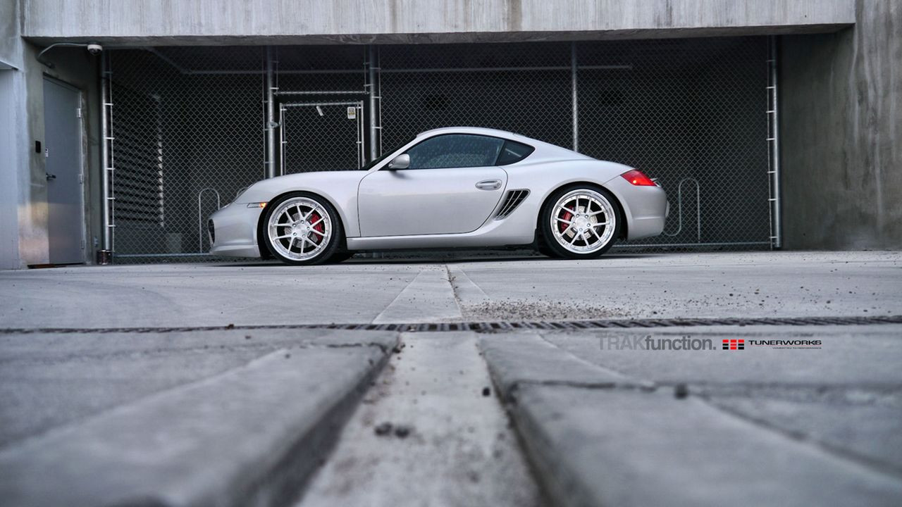 Silver Porsche 911 with Custom Polished ADV1 Rims - Photo by ADV.1
