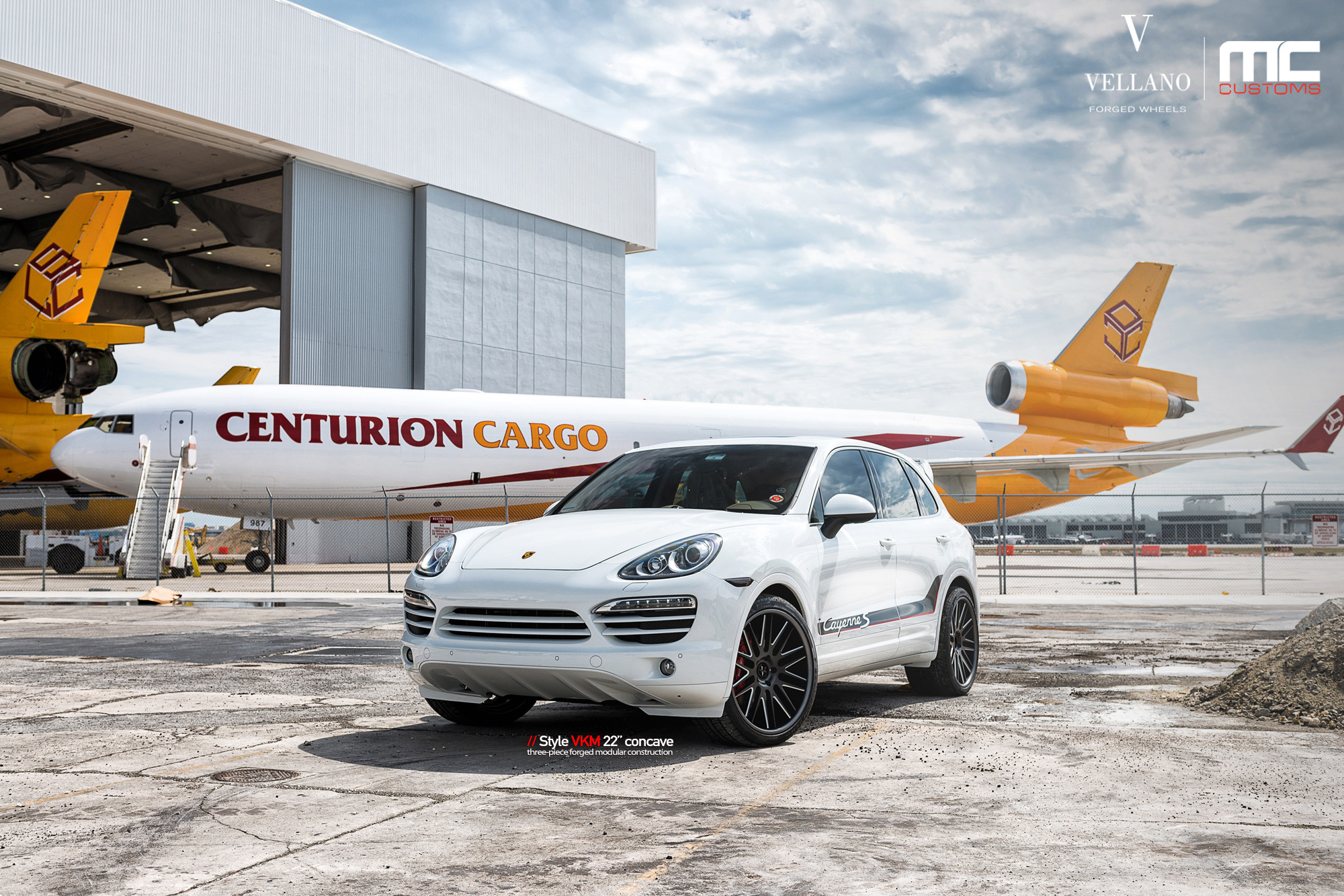 Aftermarket Front Bumper on White Porsche Cayenne - Photo by Vellano