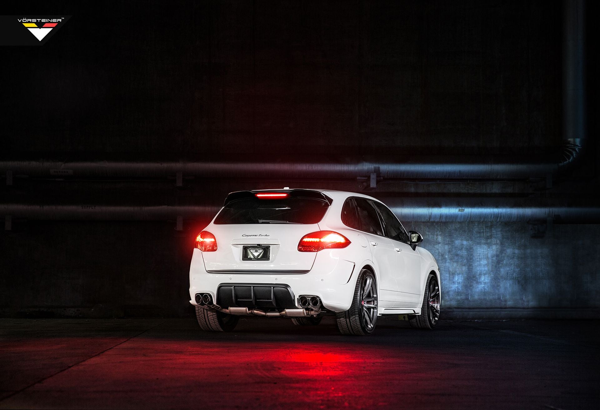 Roofline Spoiler with Light on White Porsche Cayenne - Photo by Vorstiner