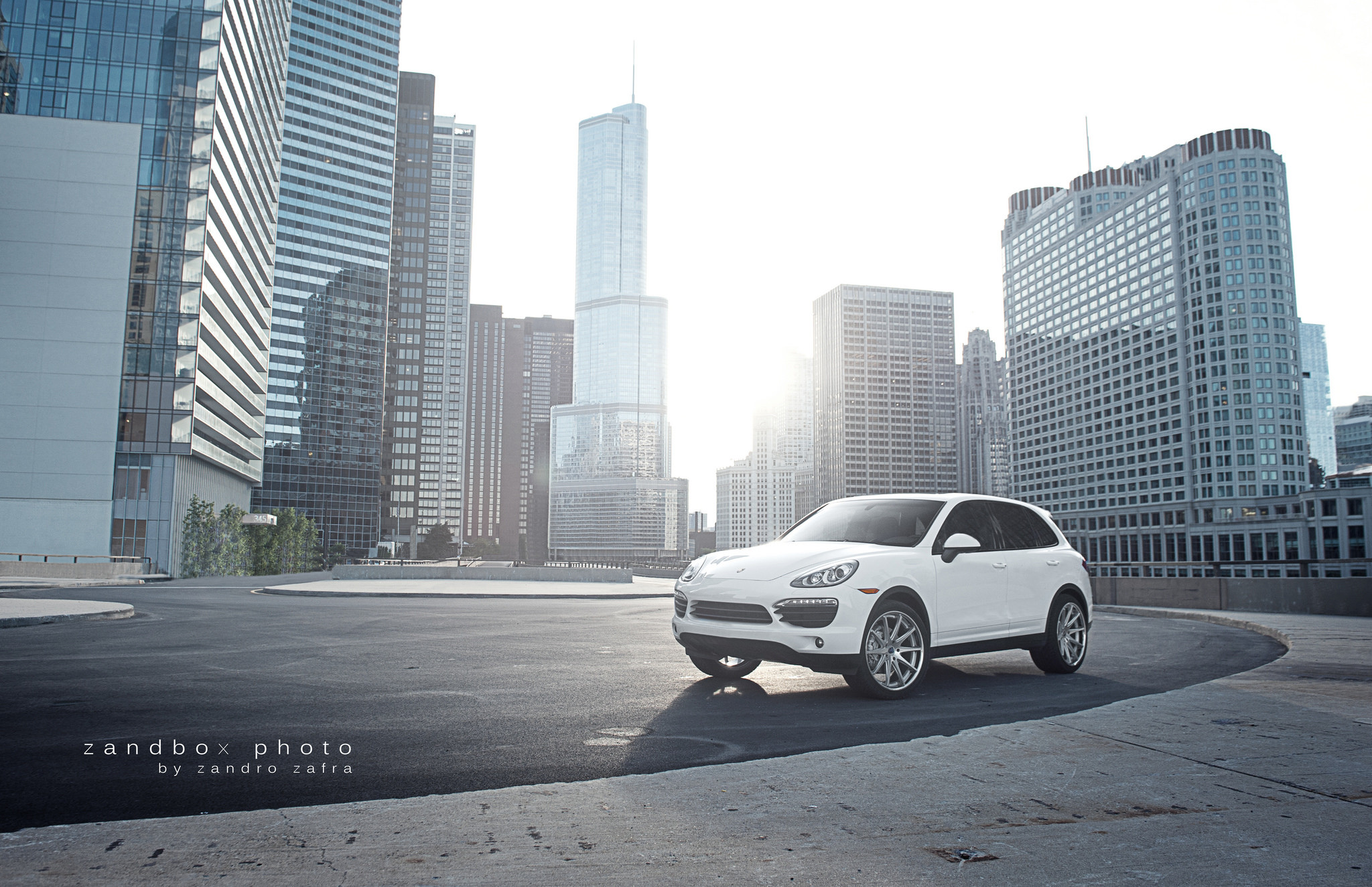 White Porsche Cayenne with Crystal Clear Headlights  - Photo by zandbox