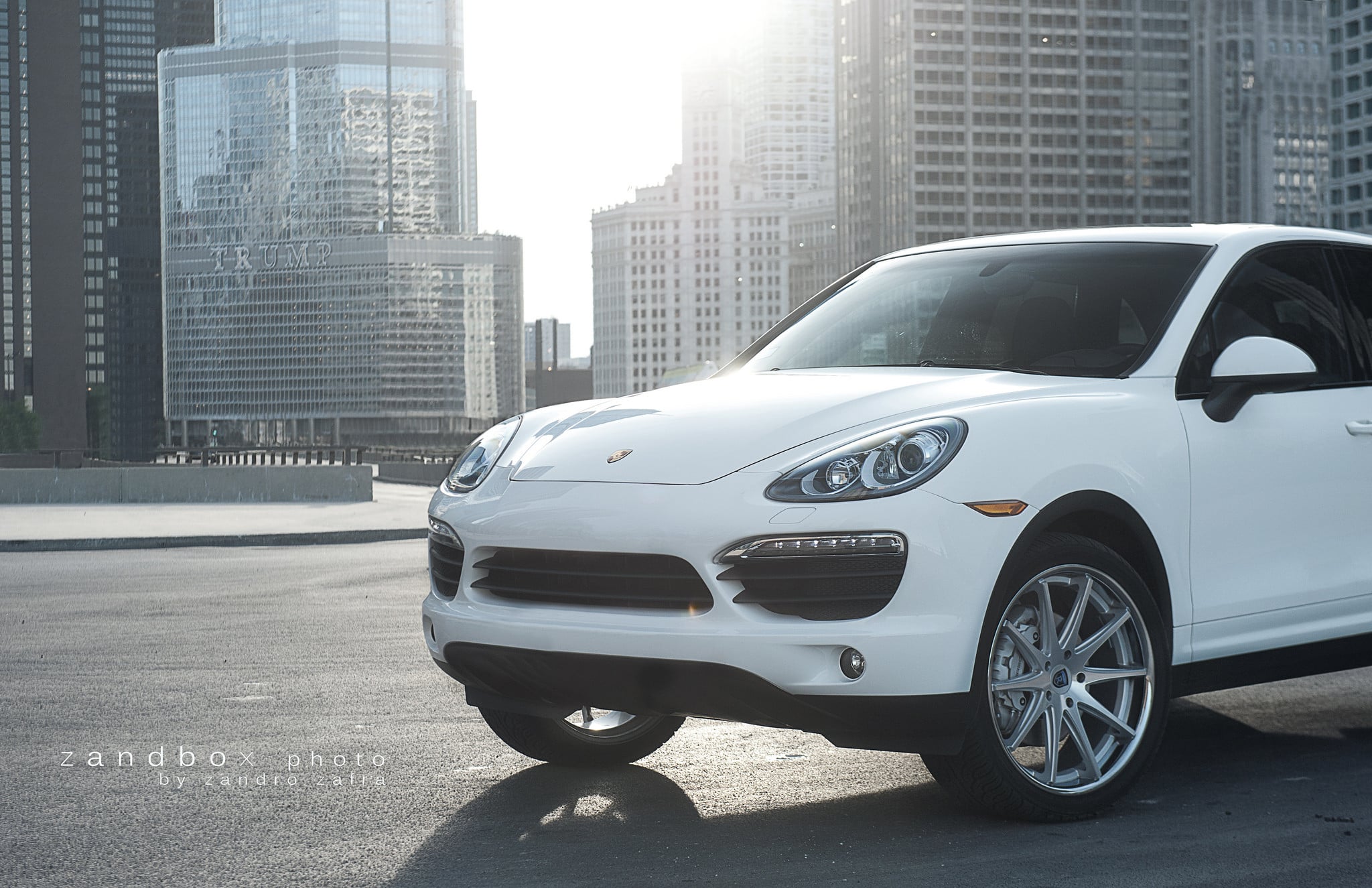 Custom White Porsche Cayenne with Chrome Rohana Rims - Photo by zandbox