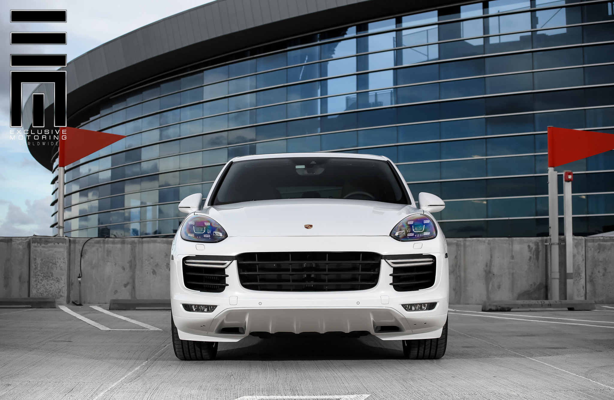 2nd gen Porsche Cayenne Turbo Headlights - Photo by Exclusive Motoring
