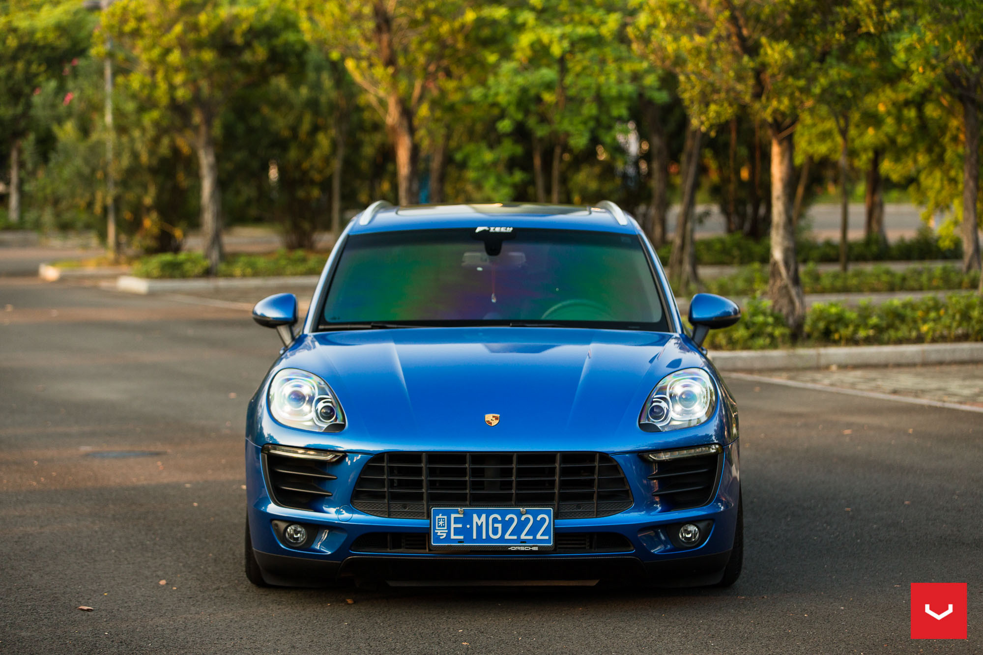 Porsche Macan With Lowered Suspension - Photo by Vossen