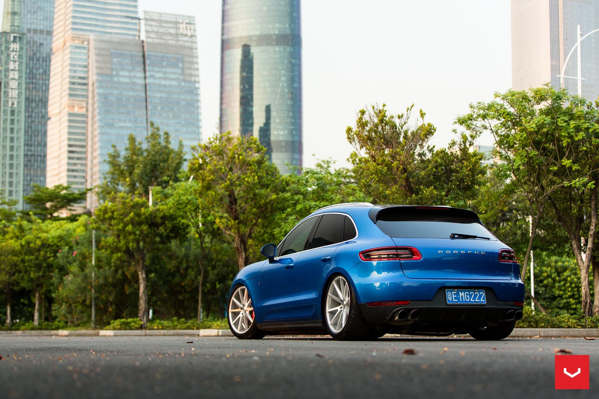 Porsche Macan Rear Spoiler - Photo by Vossen