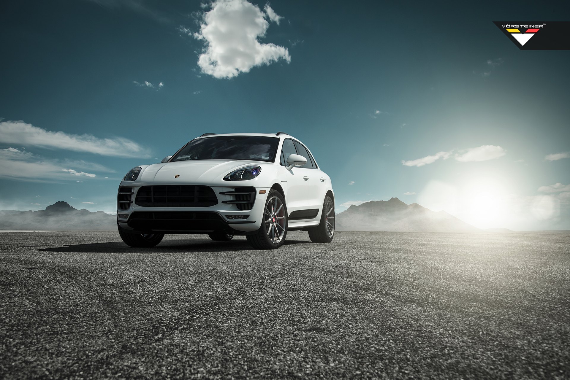 Макан фото на обои. Porsche Macan 1920х1080. Wallpapers Porsche Macan Turbo s. Porsche Macan Wallpaper 4k. Порше Макан белый обои.