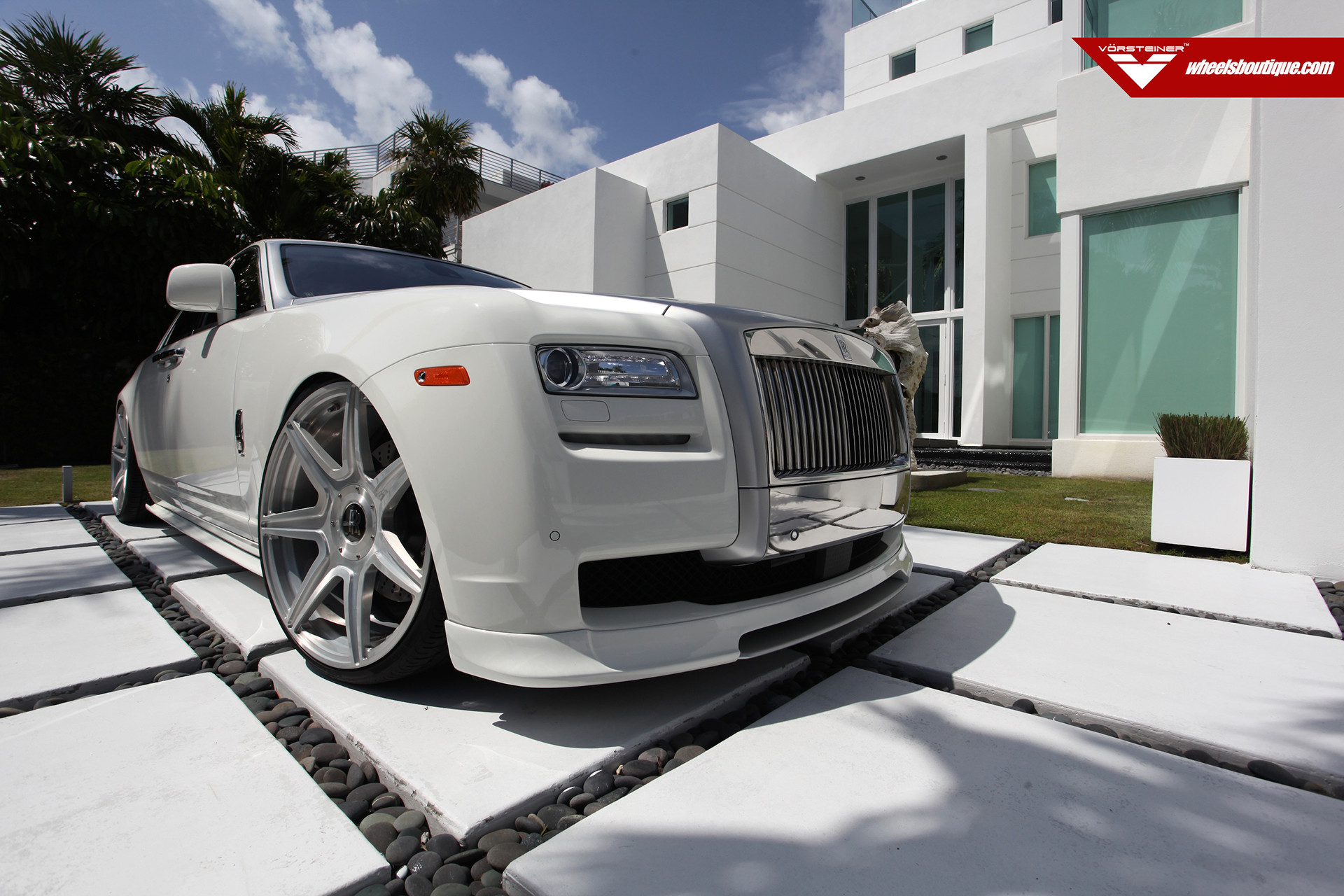 White Rolls Royce Ghost with Aftermarket Front Bumper - Photo by Vorstiner