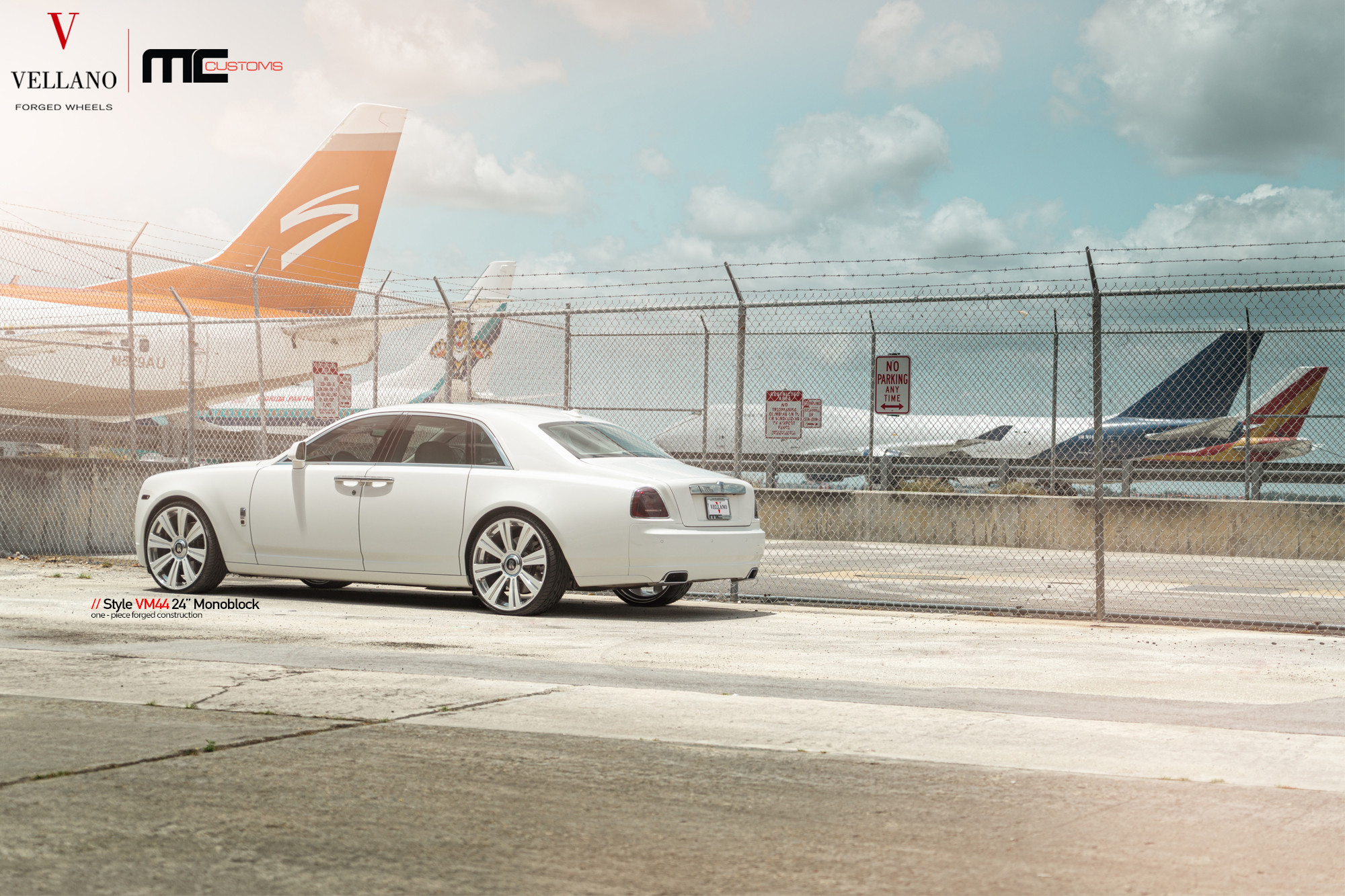 Dark Smoke Taillights on White Rolls Royce Ghost - Photo by Vellano