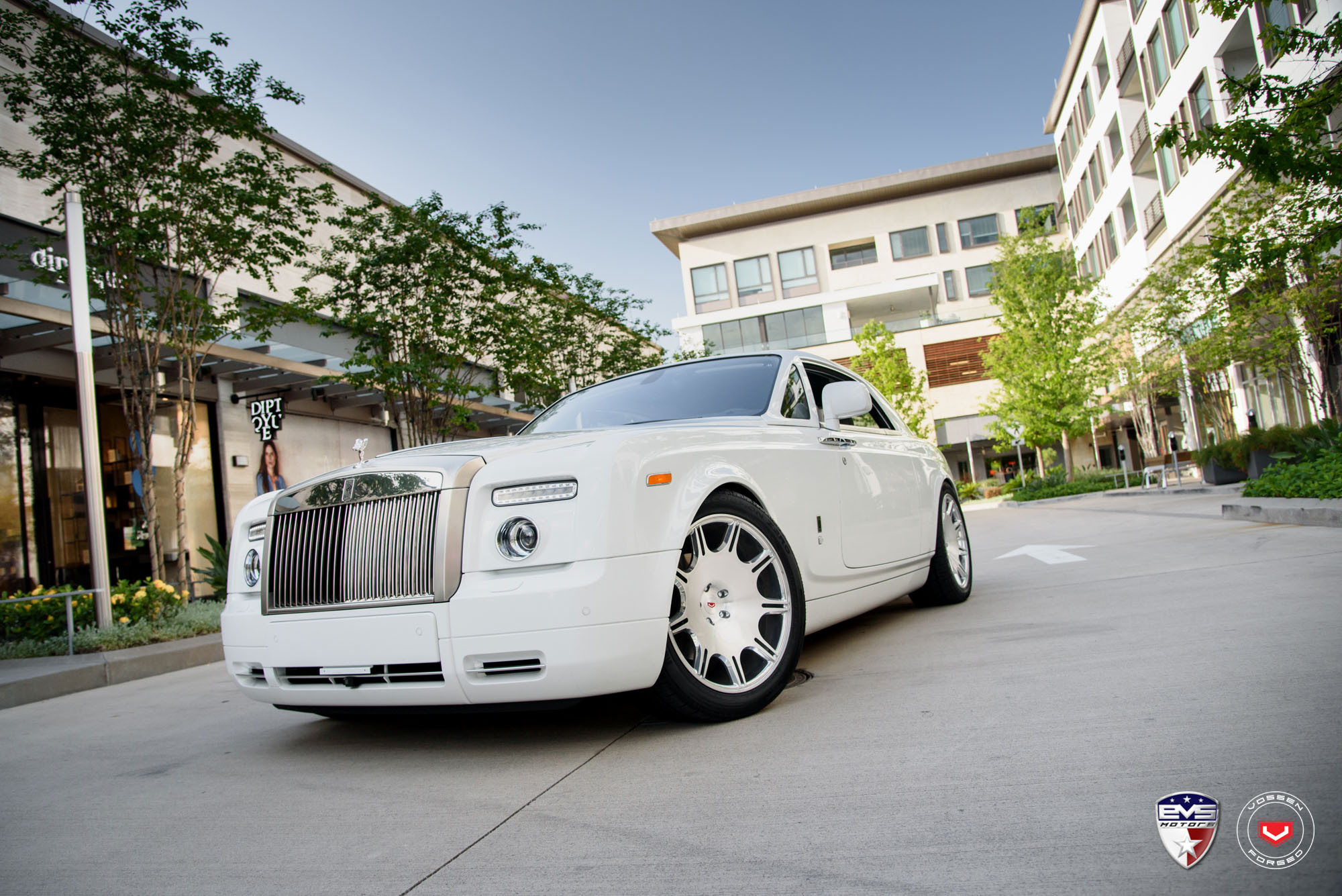 White Rolls Royce Phantom with Chrome Grille - Photo by Vossen