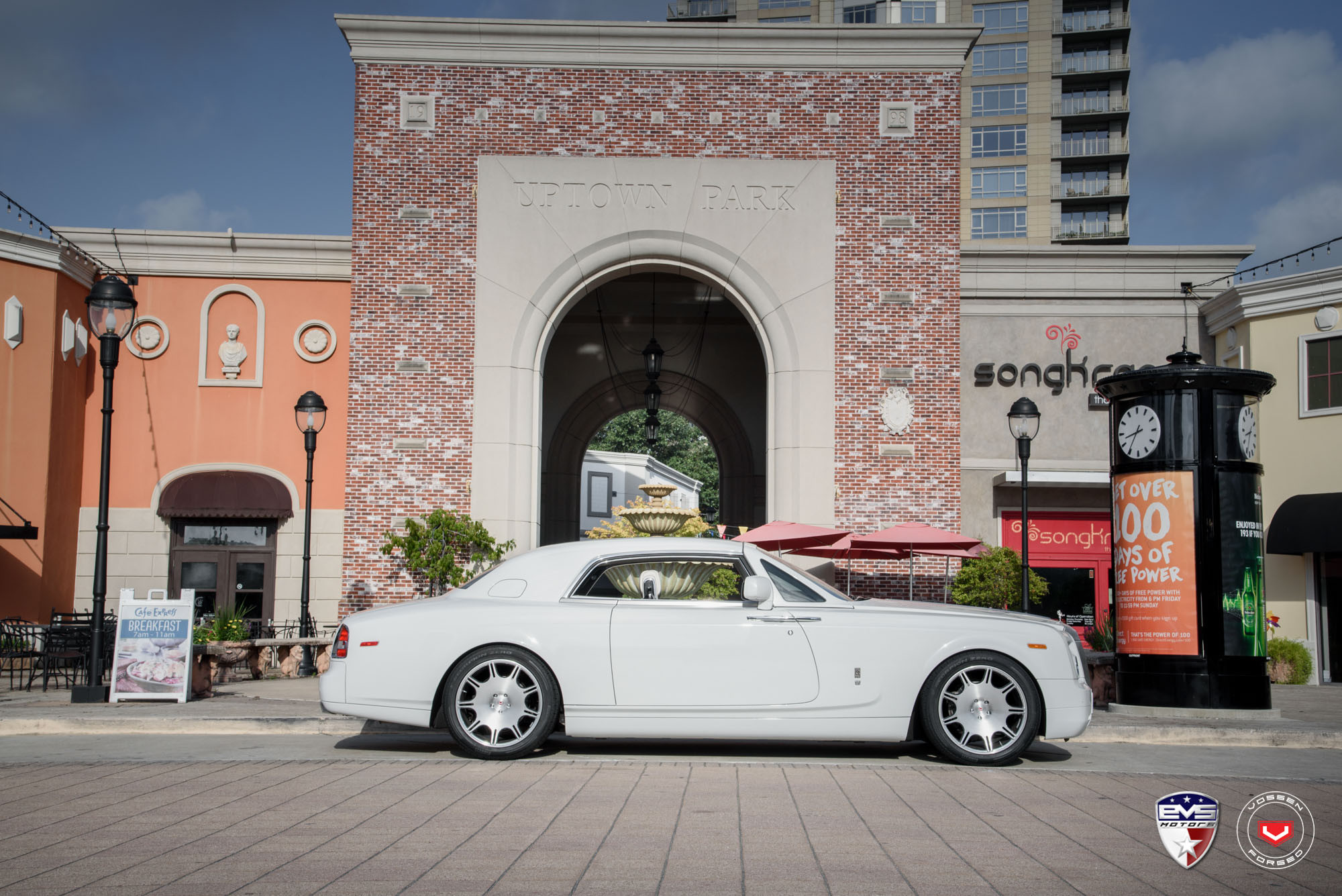 Gloss Clear Vossen Rims on Rolls Royce Phantom - Photo by Vossen