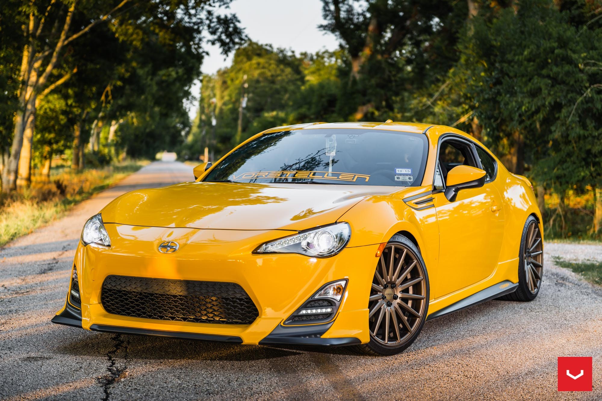 Scion fr s