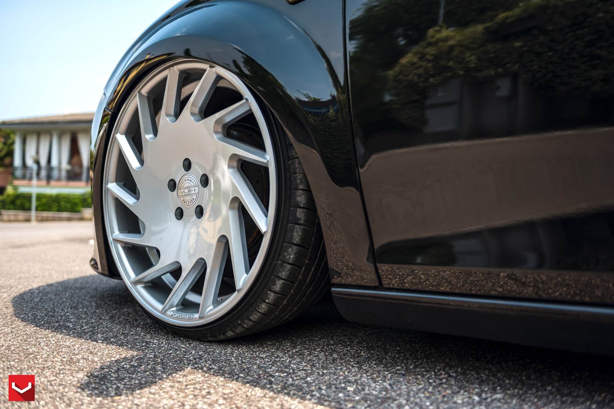Black Seat Leon on VLE Vossen Rims - Photo by Vossen