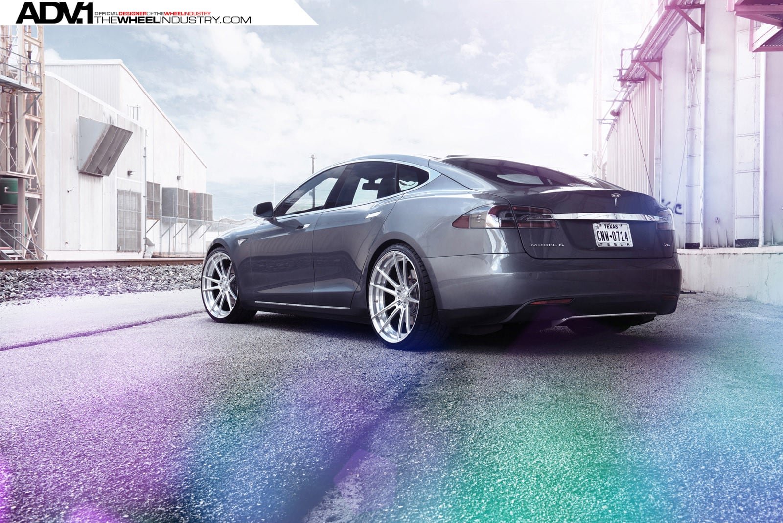 Aftermarket Rear Diffuser on Gray Tesla Model S - Photo by ADV.1
