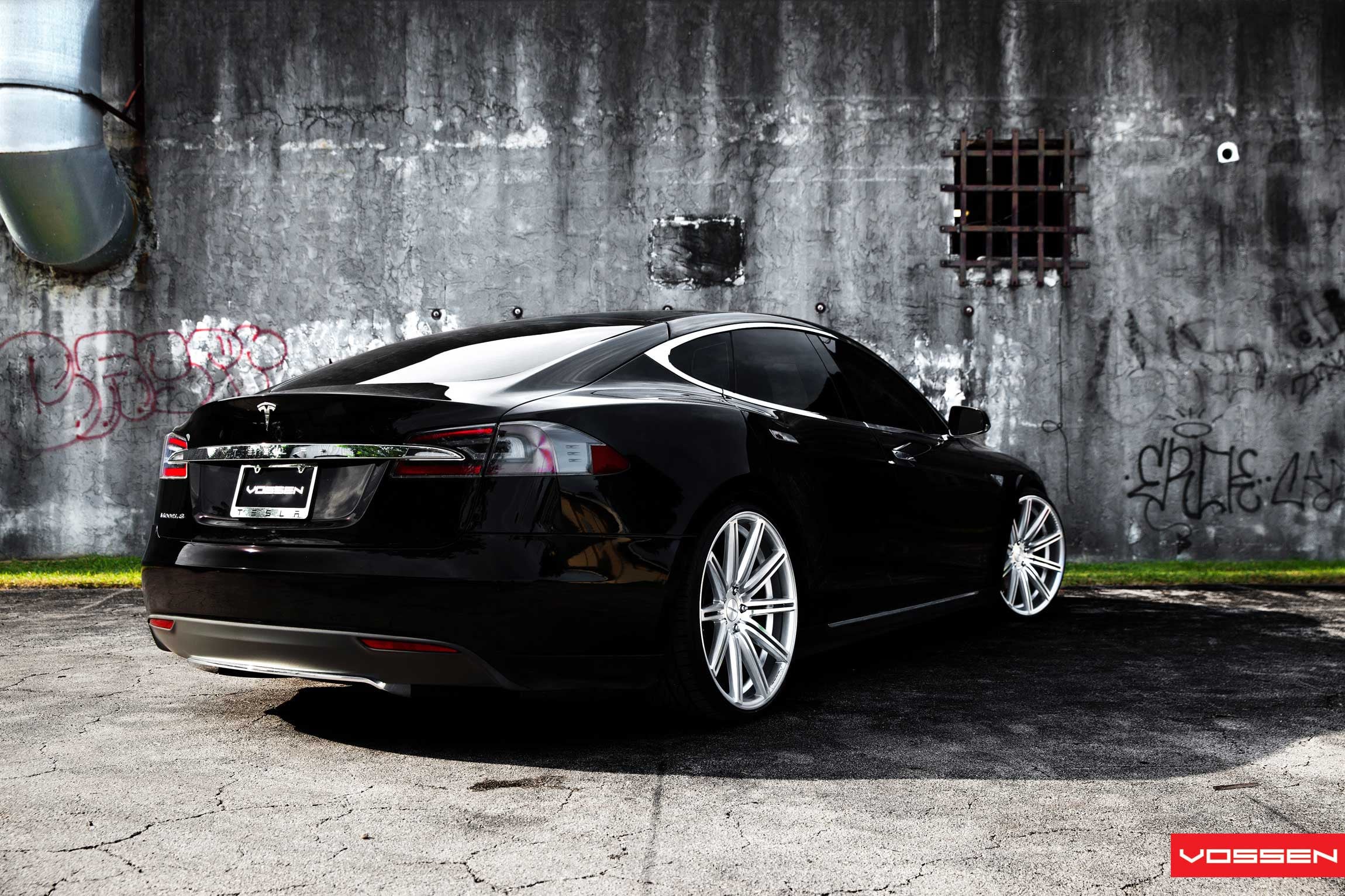 Aftermarket Rear Bumper on Black Tesla Model S - Photo by Vossen