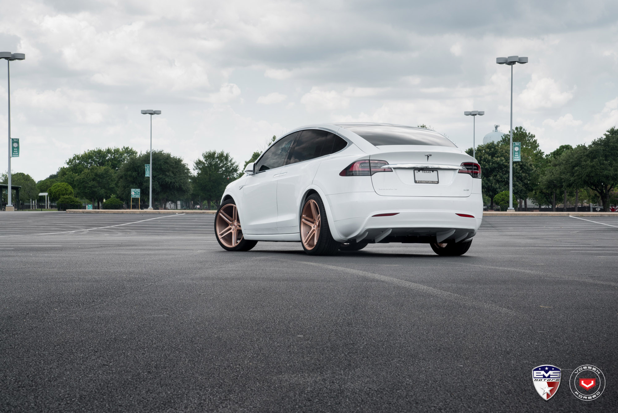 White Tesla Model X with Custom Rear Diffuser - Photo by Vossen
