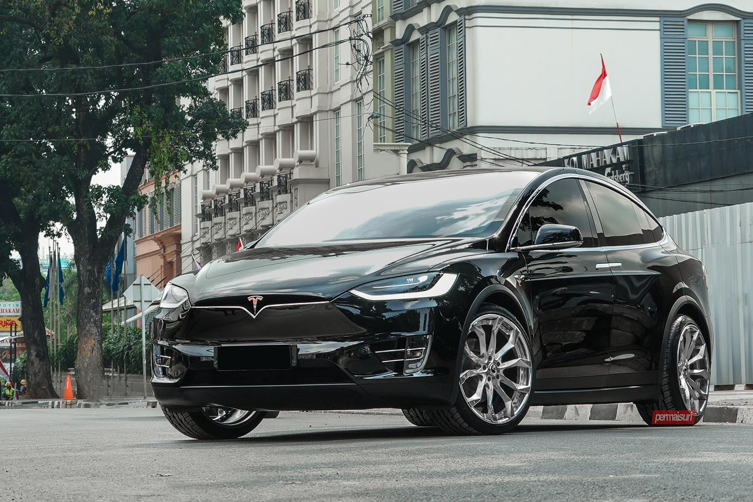 Aftermarket Headlights on Black Tesla Model X - Photo by Forgiato