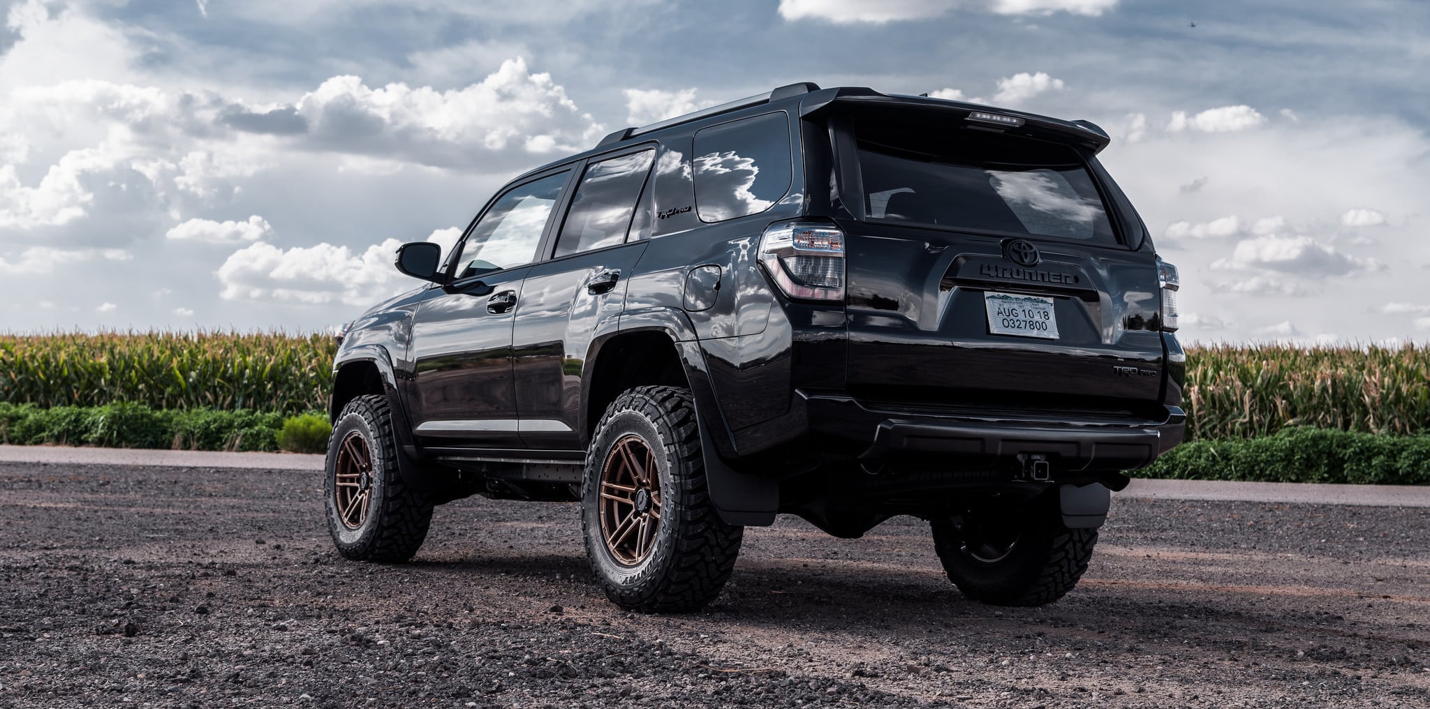Roofline Spoiler with Light on Black Lifted Toyota 4Runner - Photo by Venom Rex