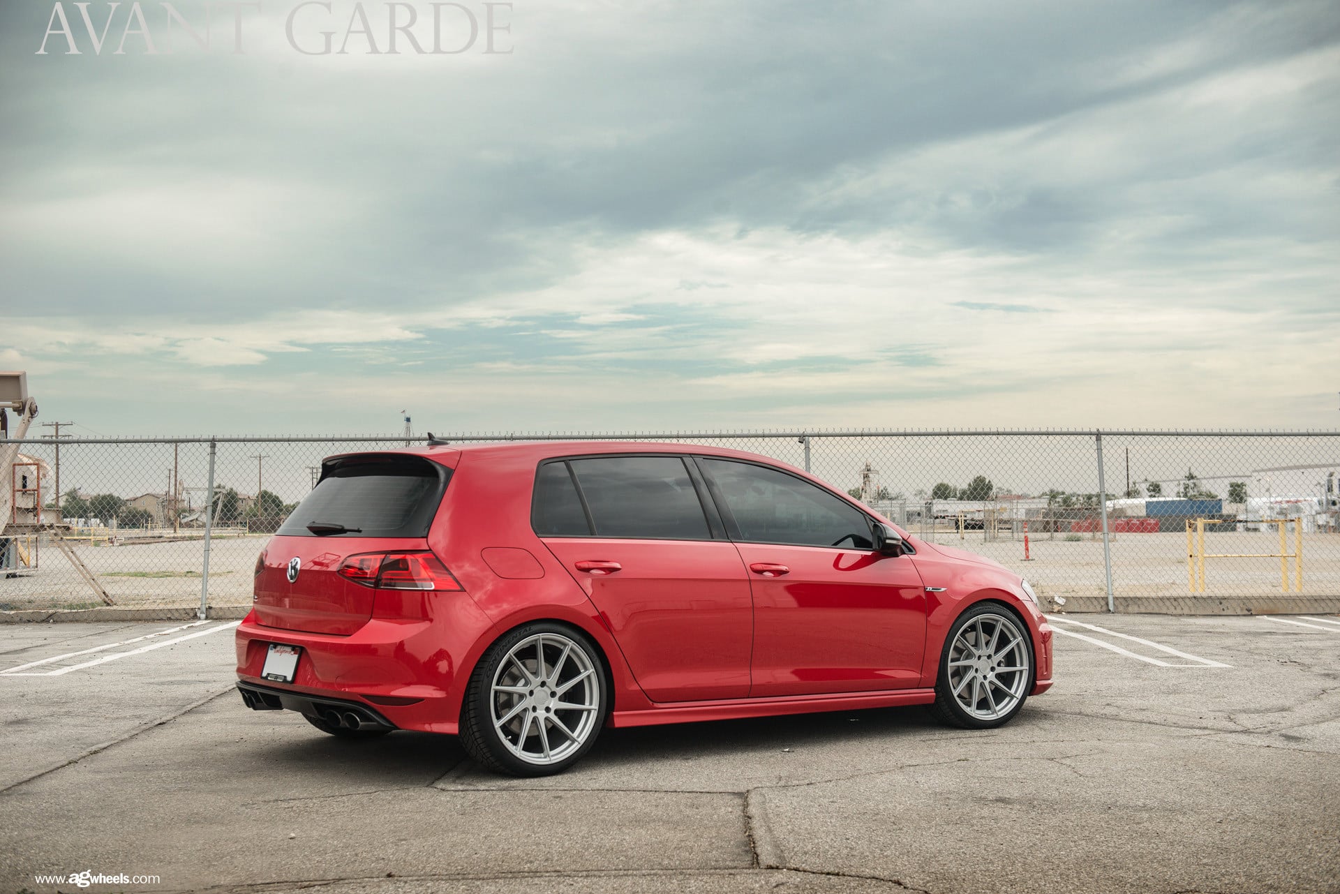 Stanced Golf MK7 - Photo by Avant Garde