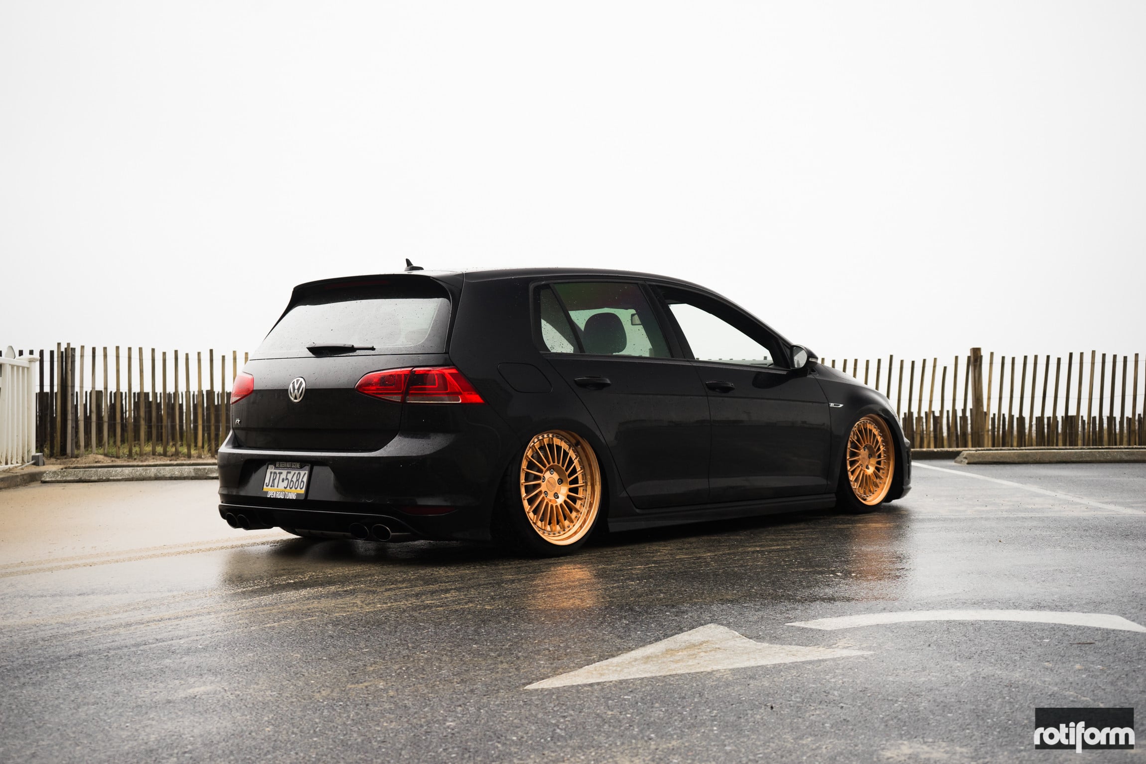 Black VW Golf R with Roofline Spoiler - Photo by Rotiform