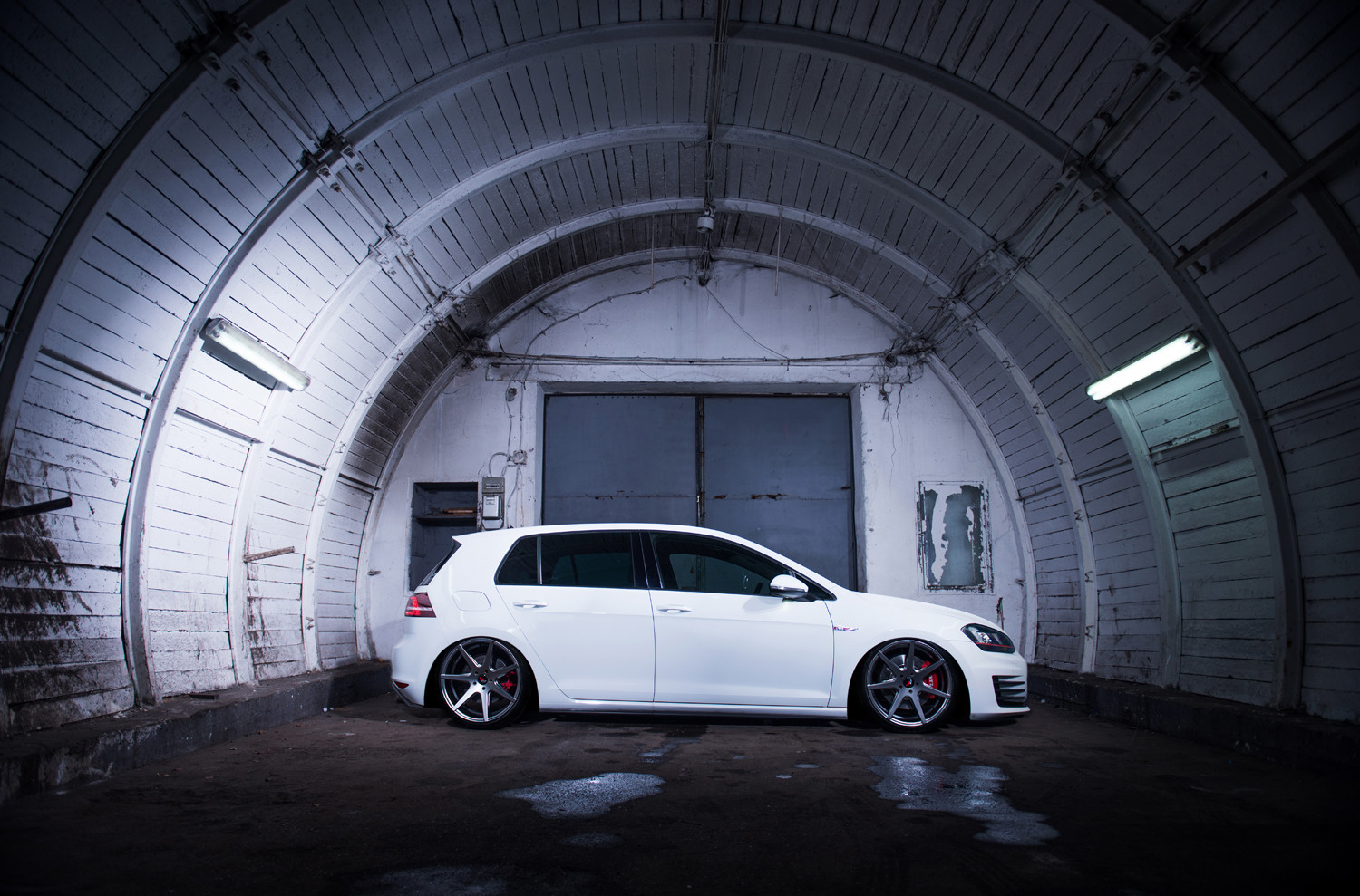 White VW Golf with Charcoal Gray JR Wheels - Photo by JR Wheels