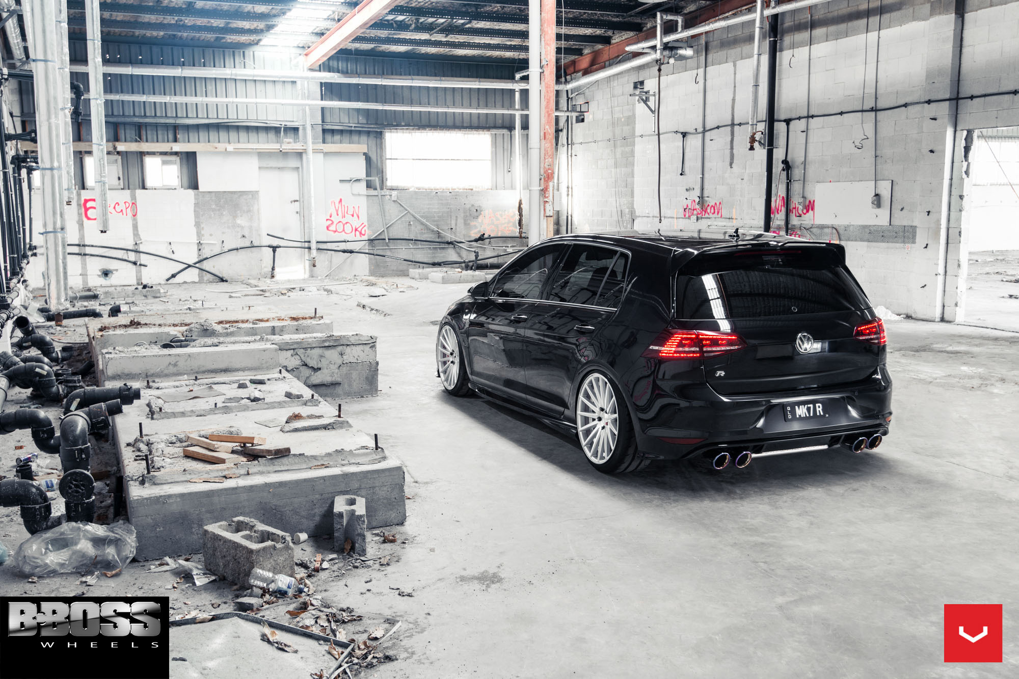 VW Golf R MK7 on Air Suspension - Photo by Vossen
