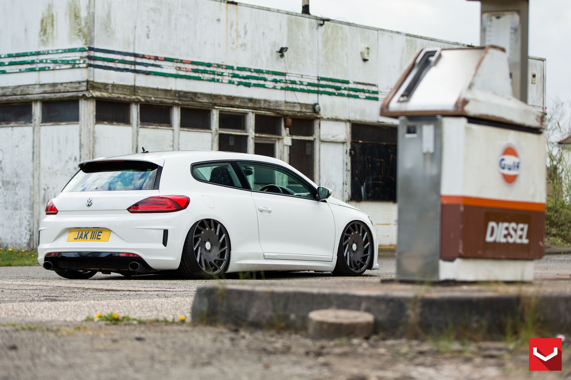 Aftermarket Rear Diffuser on Volkswagen Scirocco - Photo by Vossen
