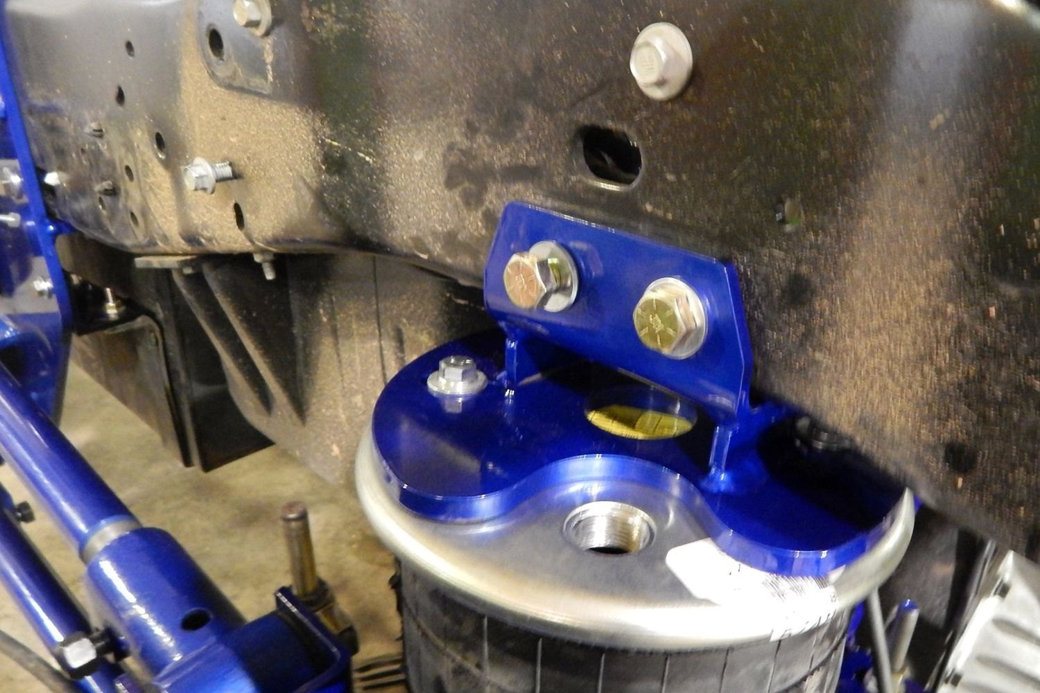 Kelderman® F4R44LBDRPU11 Rear 4Link Air Suspension Kit