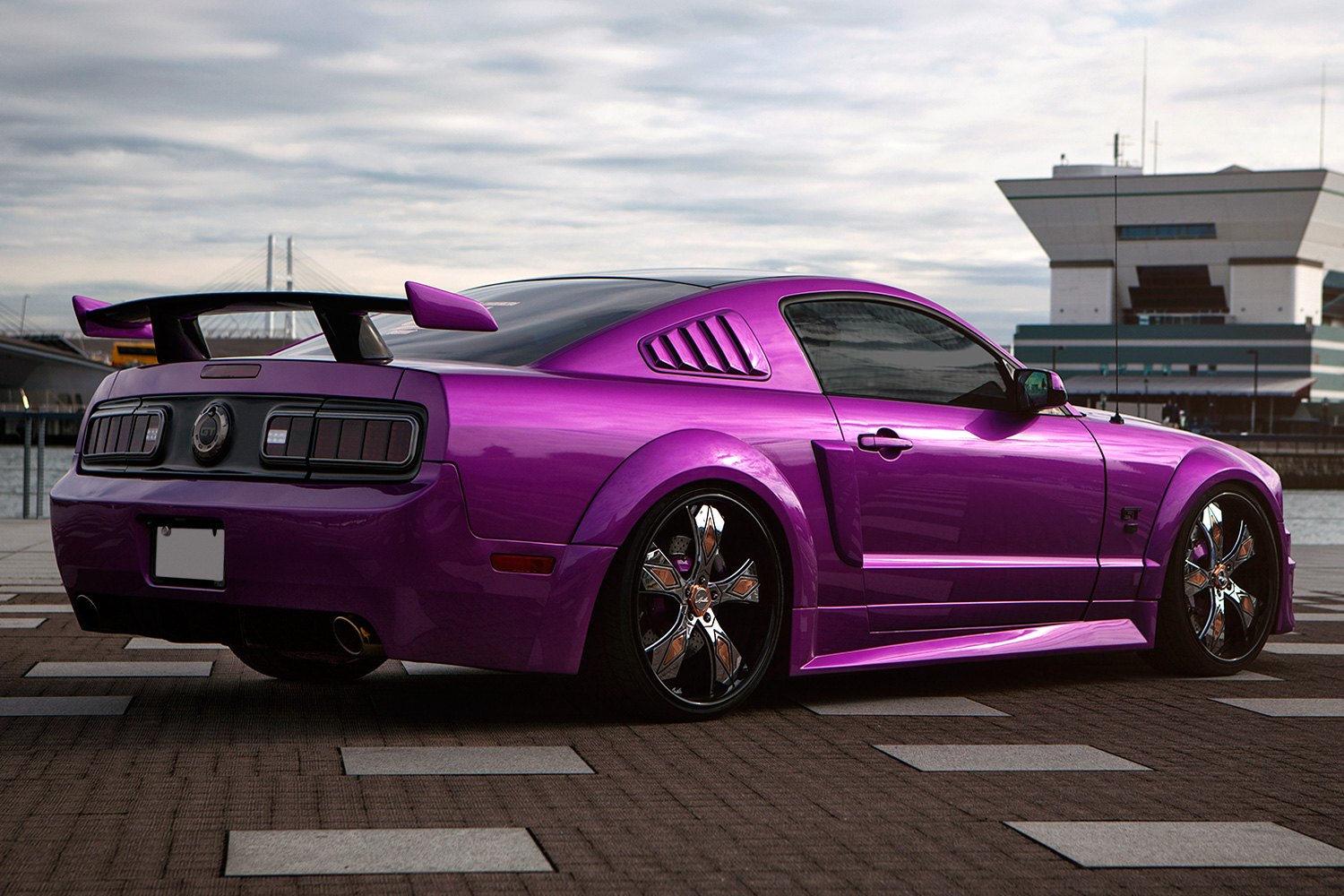 Mustang 2005 фиолетовый