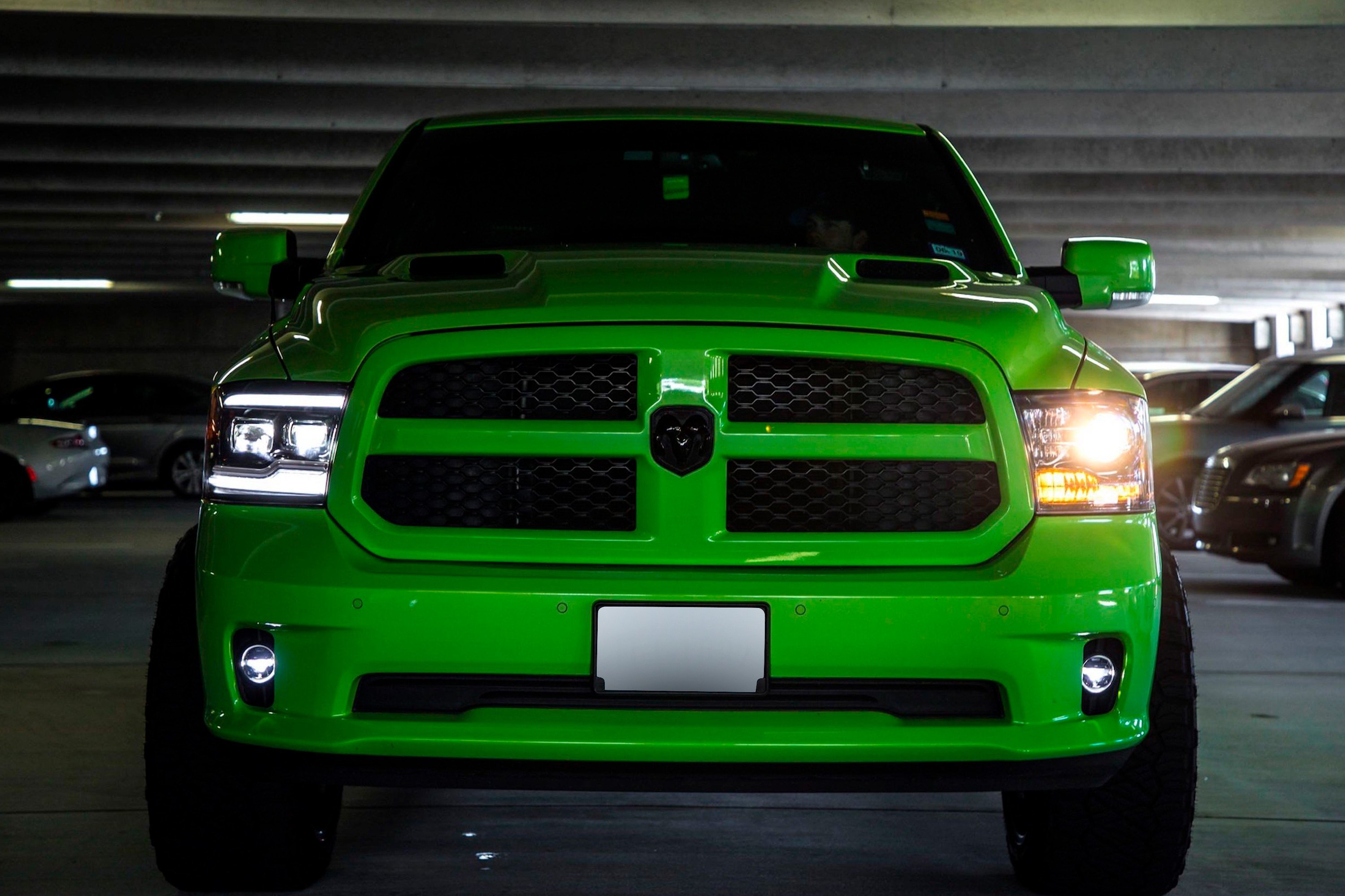 Додж фара. Фары led dodge Ram 1500. Фары Моримото Додж рам. Фары Моримото dodge Ram. Фары dodge Ram.