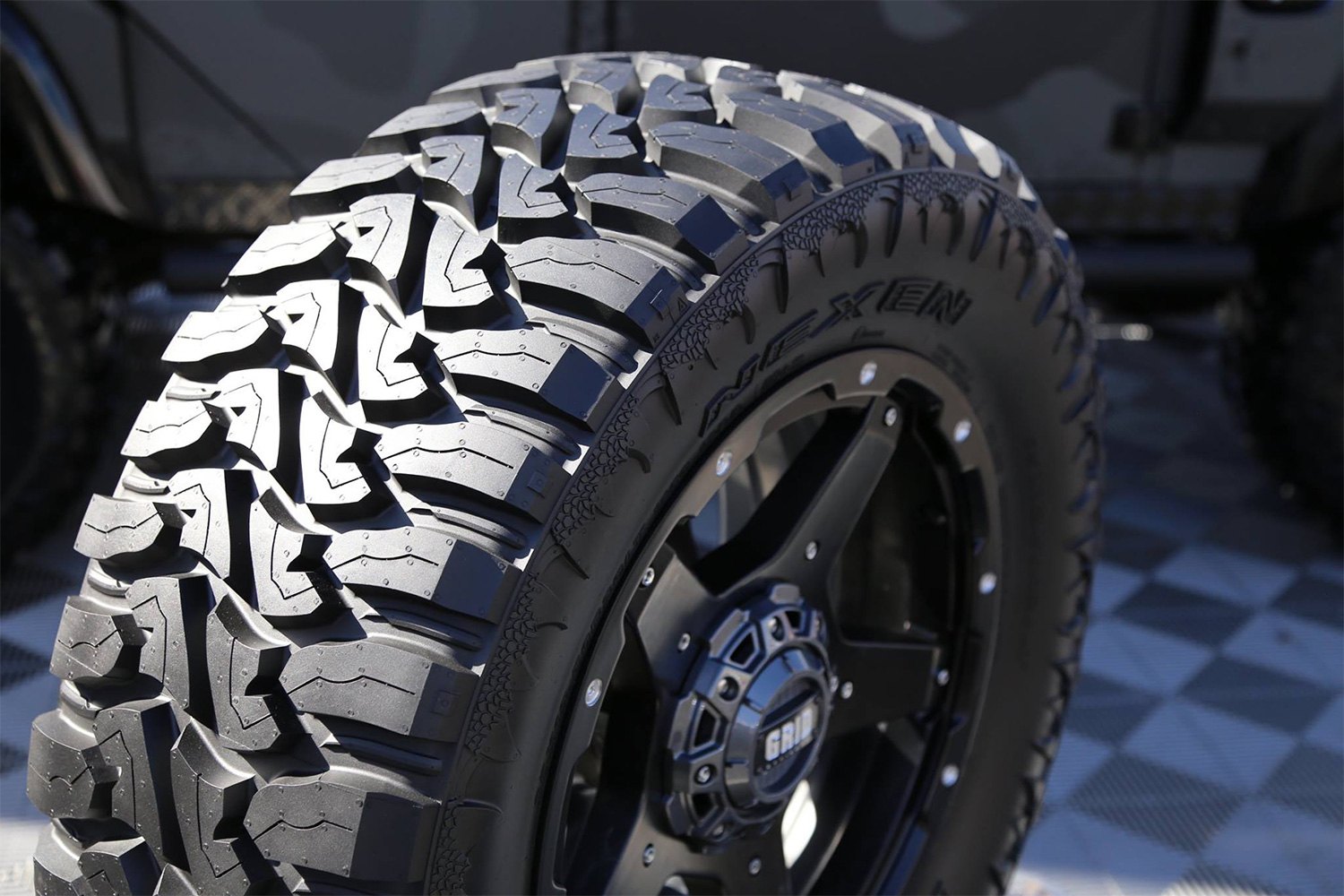 NEXEN Roadian MTX All-Terrain Radial Tire-35X12.50R18 128Q 