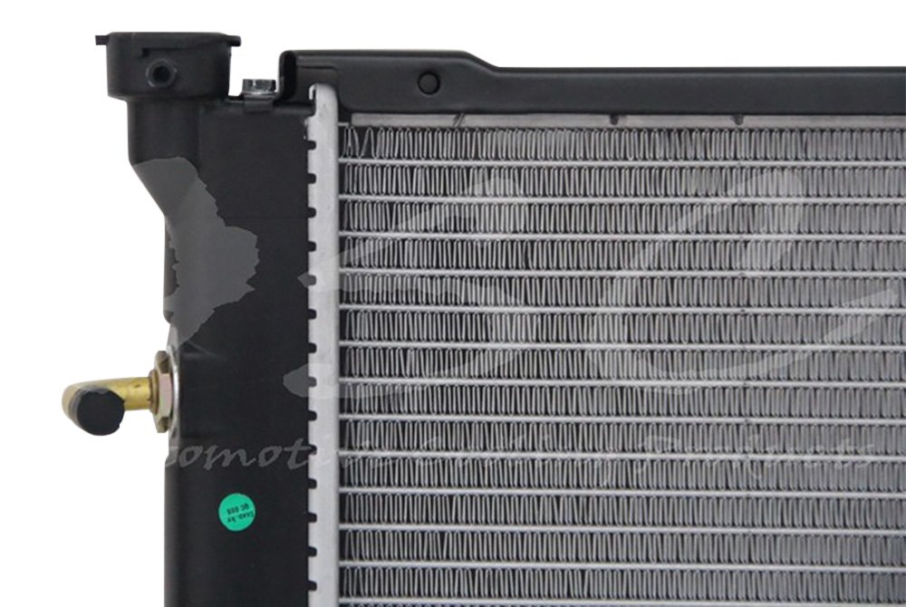 OSC Heat Transfer Products® 1183 - Crossflow Engine Coolant Radiator ...