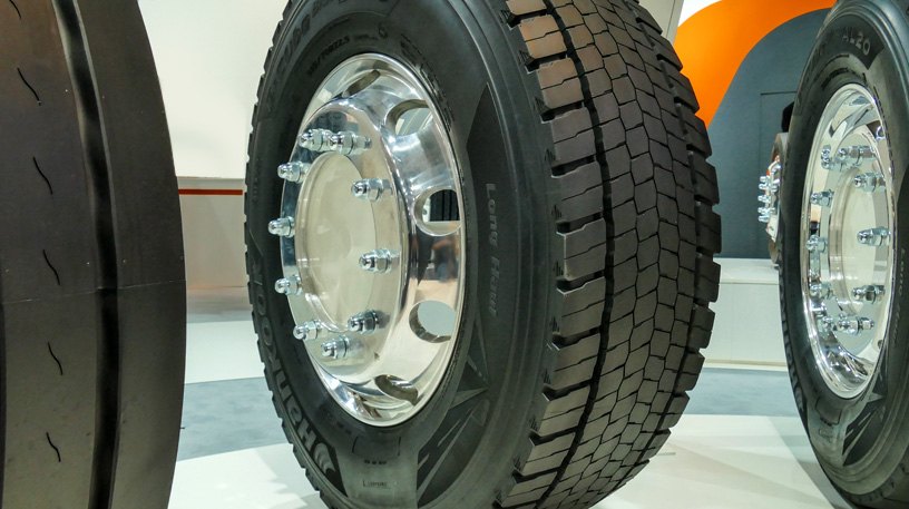 315 70 ханкук. 315/70r22.5 Hankook. Ханкук шины 315/70 r22.5. Hankook dl20. Ханкук 315/70/22.5 ведущие.