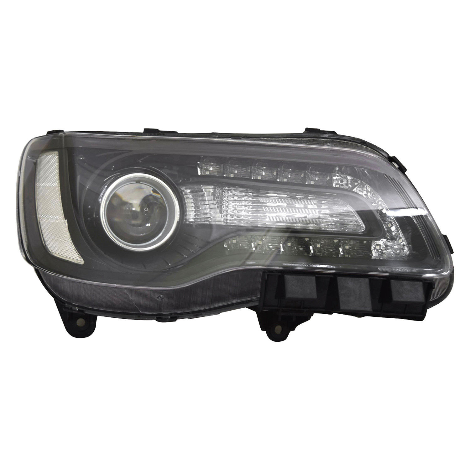 Replace® - Chrysler 300 / 300C with Factory Projector Headlights ...