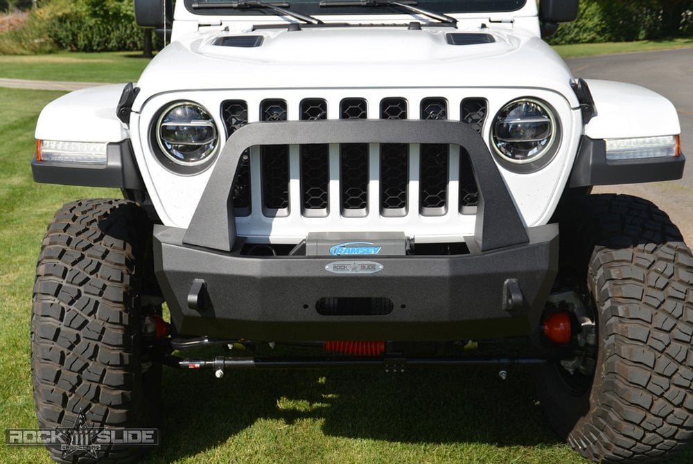 Rock Slide Engineering® - Jeep Wrangler 2022 Rigid Series Stubby Black ...