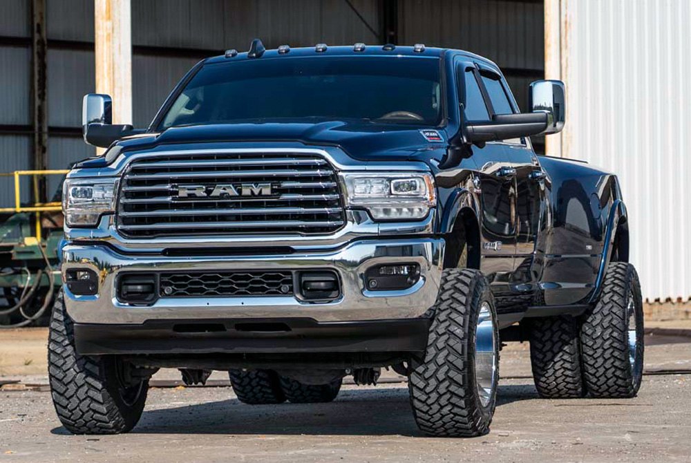 Rough Country® 37530 5" Radius Arm Front and Rear Suspension Lift Kit